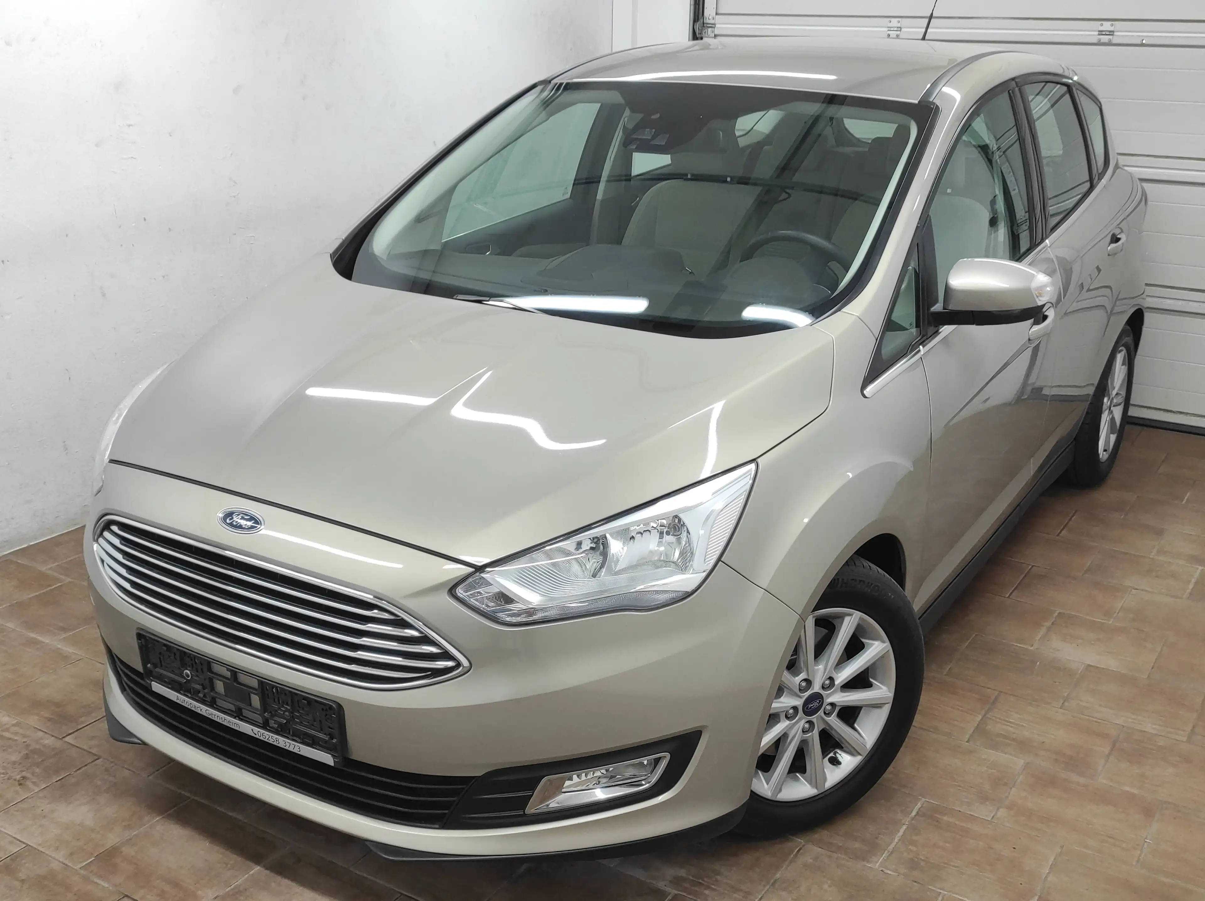 Ford C-Max 1.5 EURO-6 AUTOMATIK KLIMAA PDC TEMP USB BC START+STOP LED SHZ+LENKRAD TITANIUM — photo 2