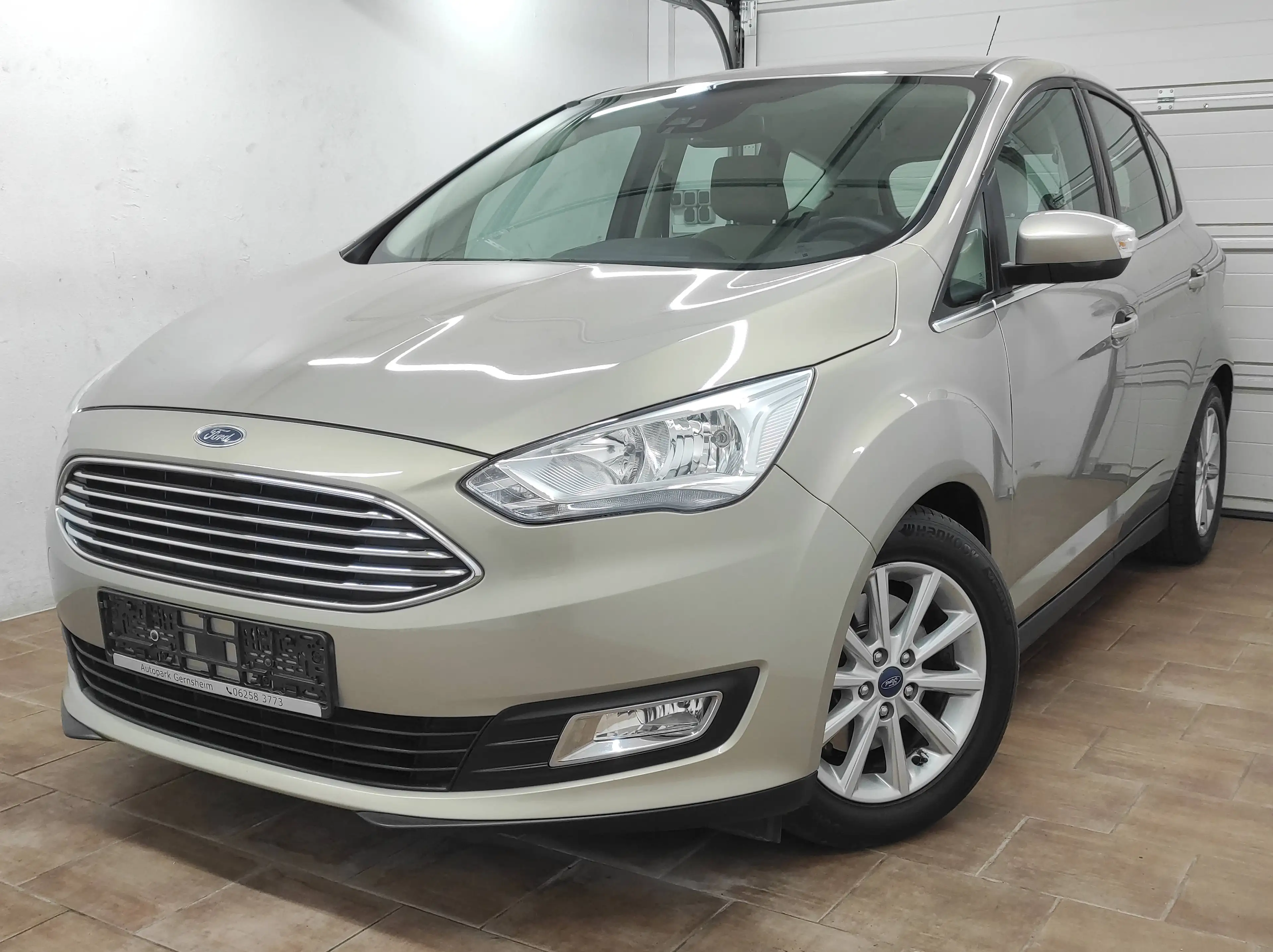 Ford C-Max 1.5 EURO-6 AUTOMATIK KLIMAA PDC TEMP USB BC START+STOP LED SHZ+LENKRAD TITANIUM