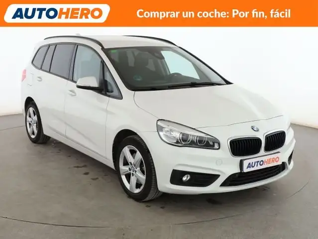 BMW 2 Series view 8