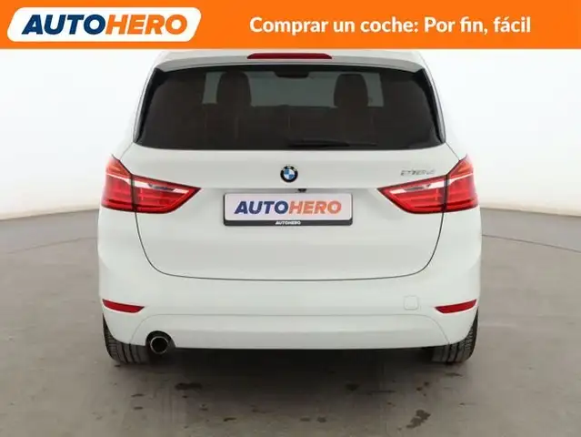 BMW 2 Series view 5