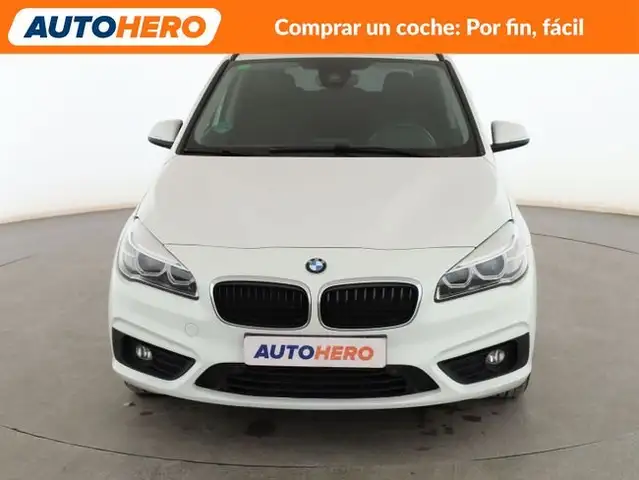BMW 2 Series view 9