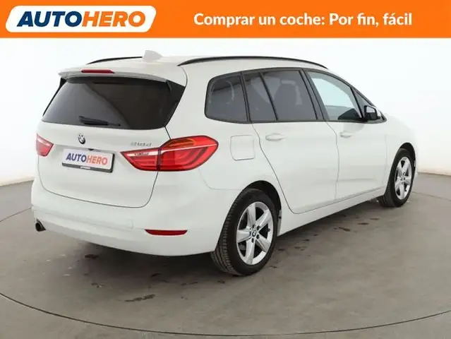 BMW 2 Series view 6