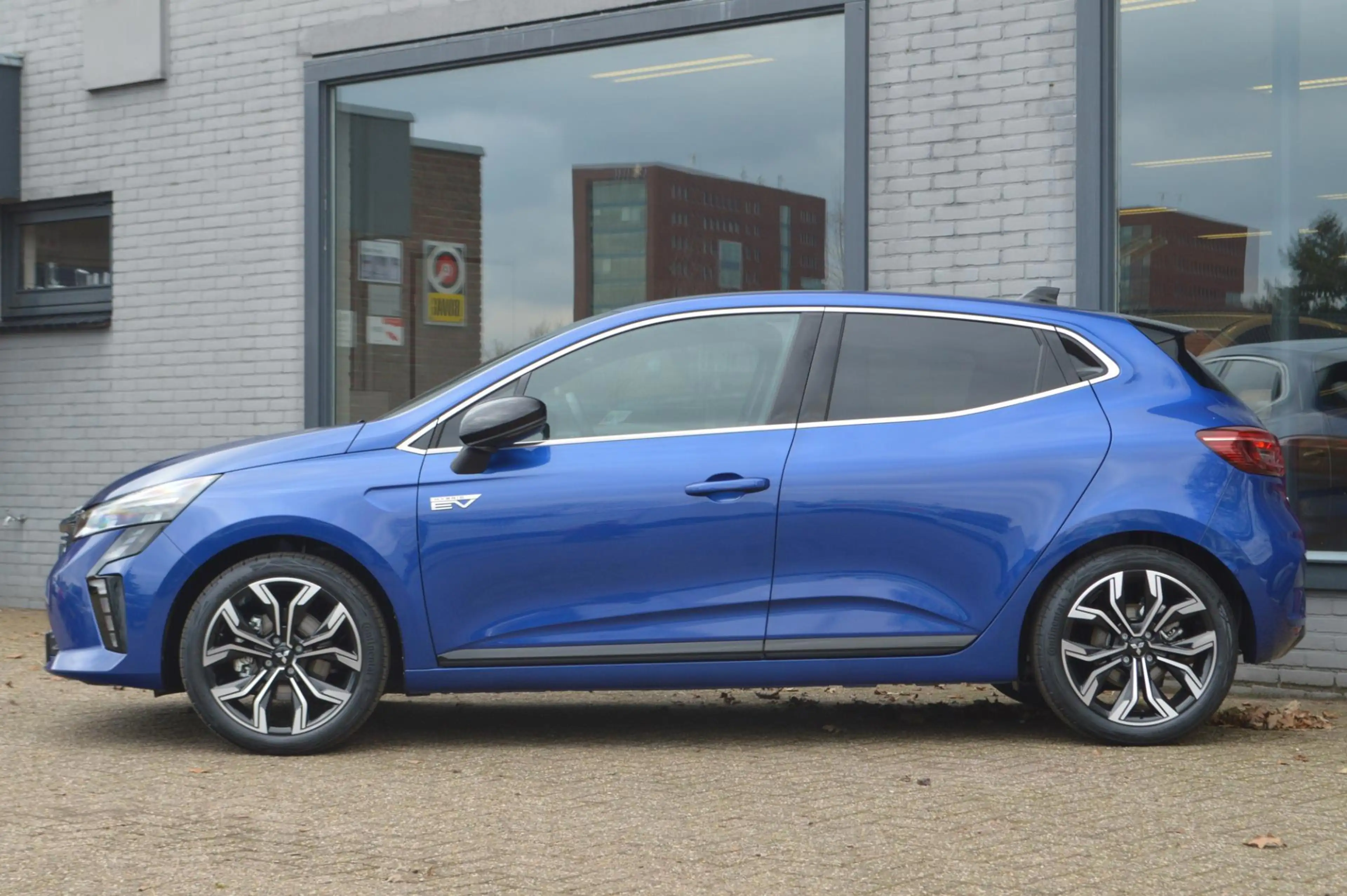 Mitsubishi Colt 1.6 HEV Intense+ Automaat — photo 5