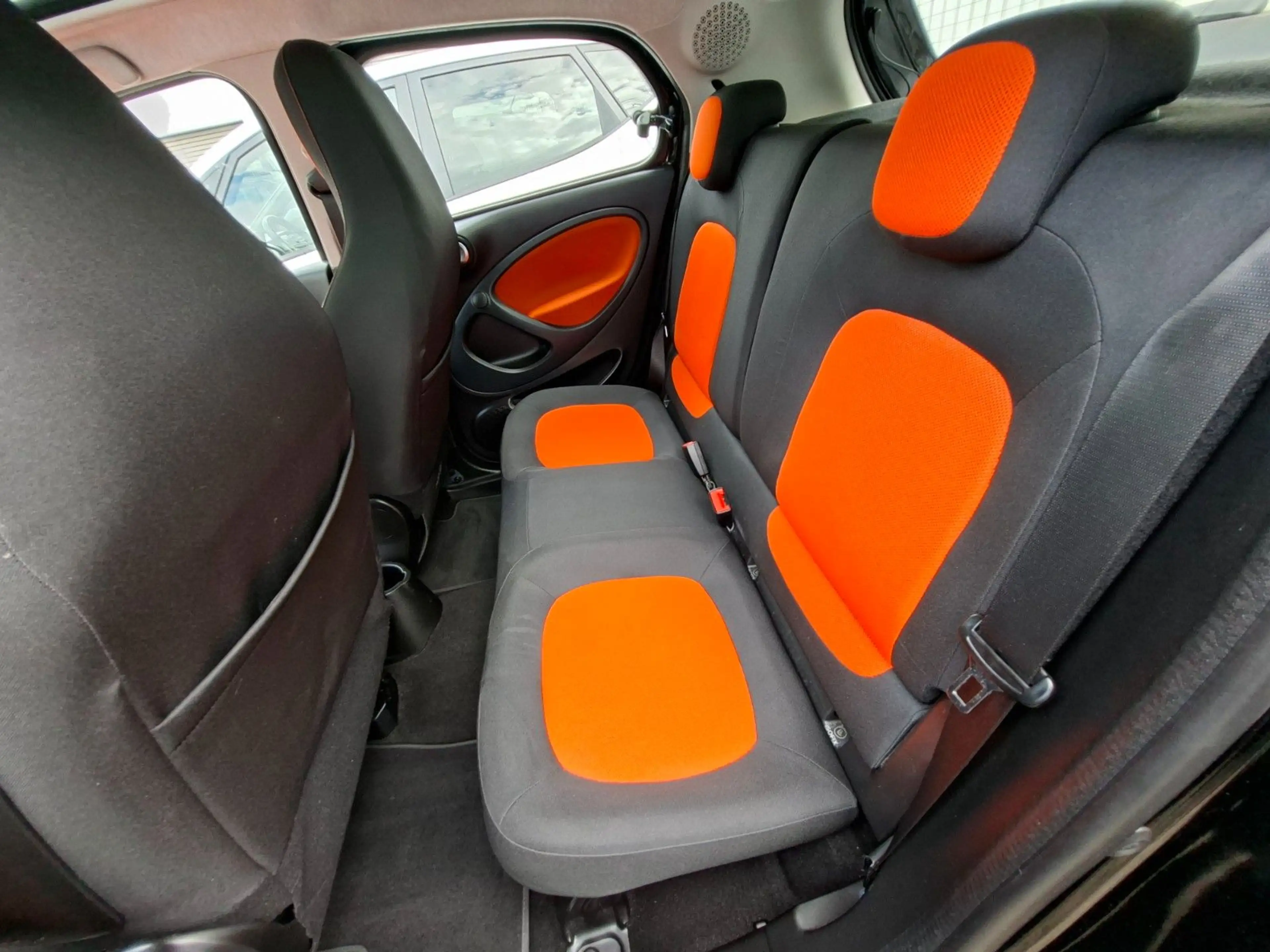 smart forFour forfour Passion 52 kW Klima Sitzhzg Pano — photo 12