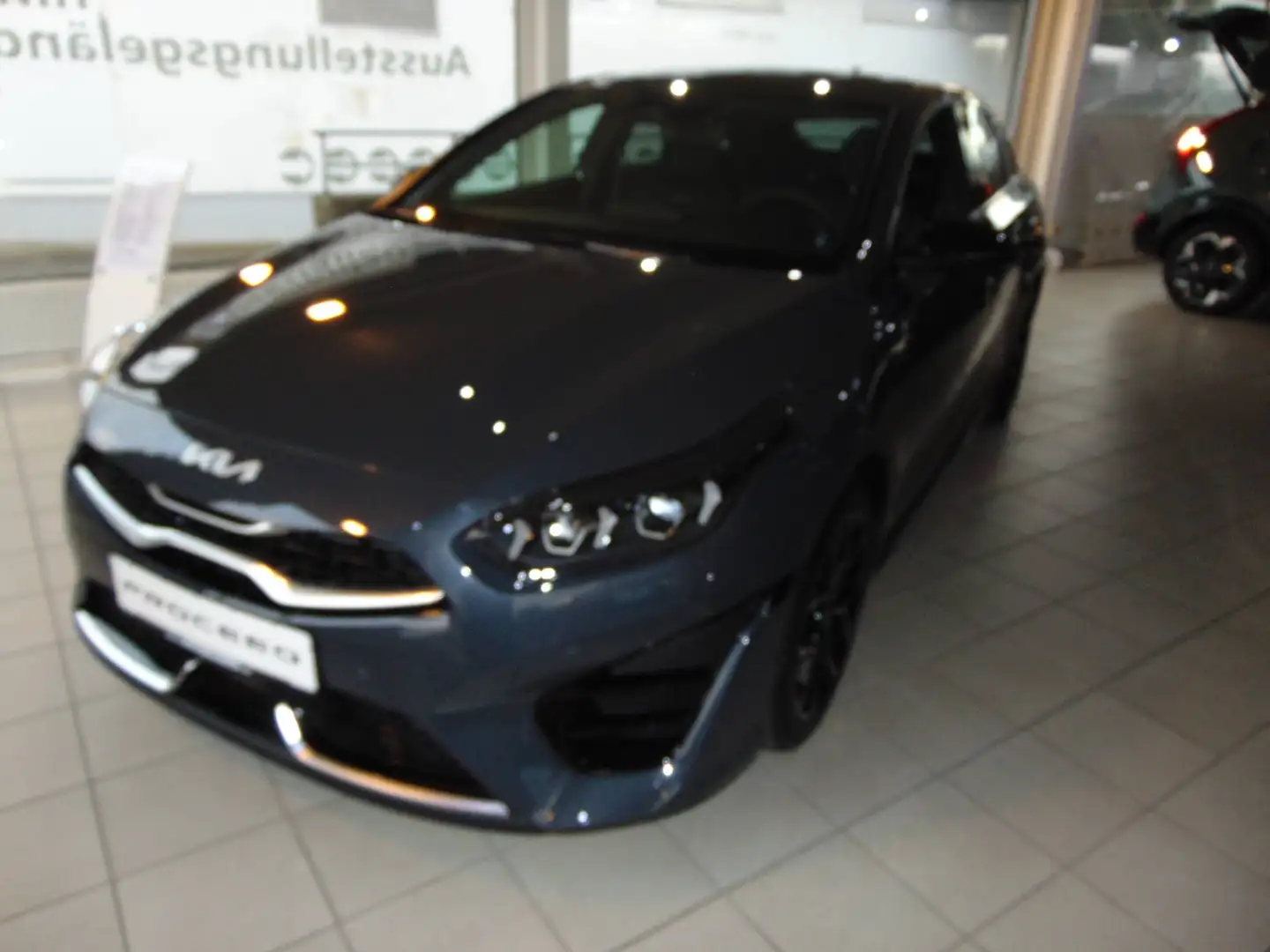 Kia ProCeed / pro_cee'd PROCEED 1.5T DCT7 GTL TEC GD LEDER Gris - 1