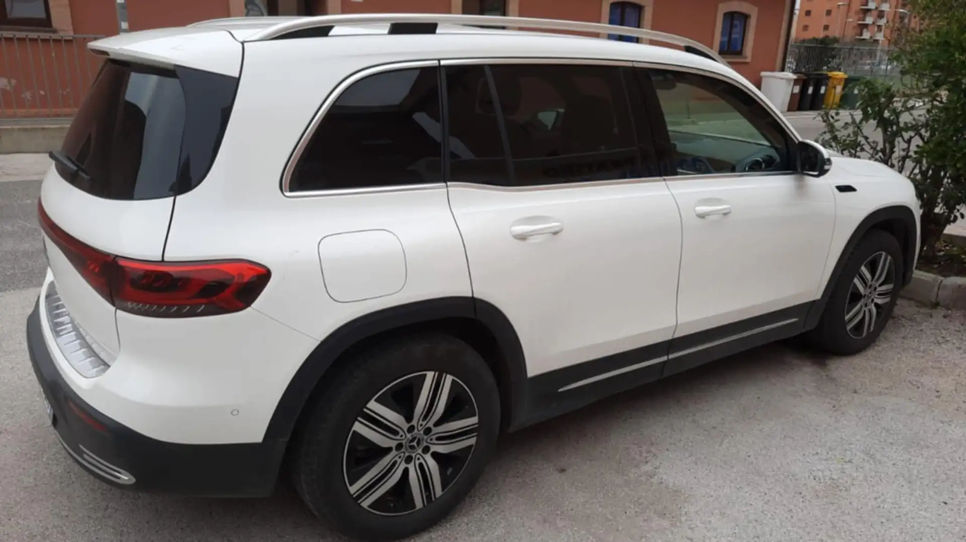 Mercedes-Benz EQB 250 EQB - X243 2021 Sport Білий - 1