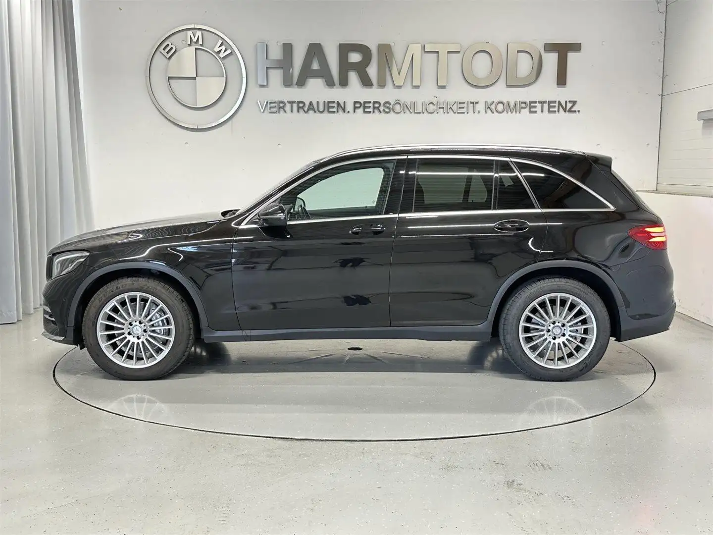 Mercedes-Benz GLC 220 d 4Matic Black - 2