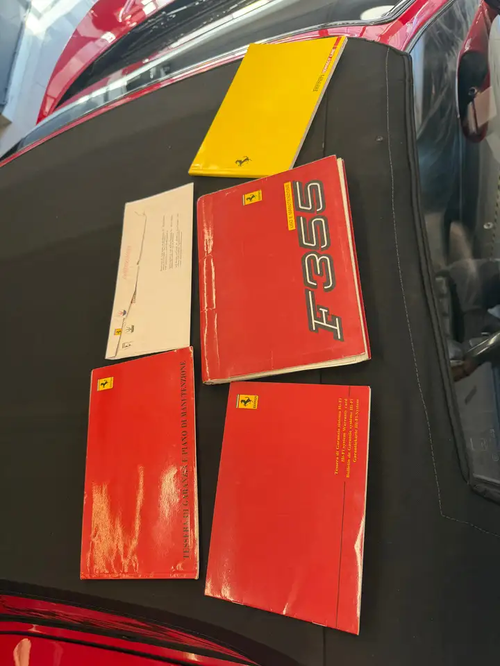 1997 Rosso Spider Manual — photo 2