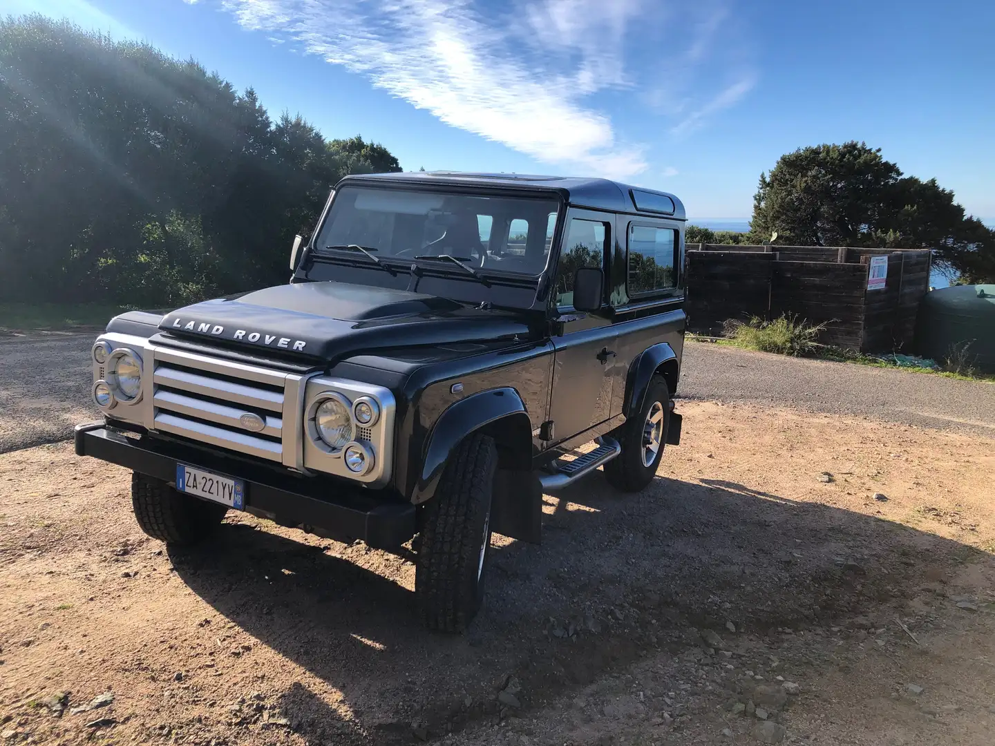 Land Rover Defender Defender 90 2.4 td SE SW Nero - 2