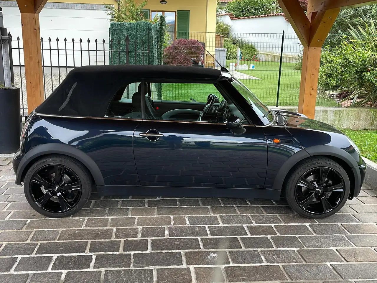 MINI Cooper Cabrio