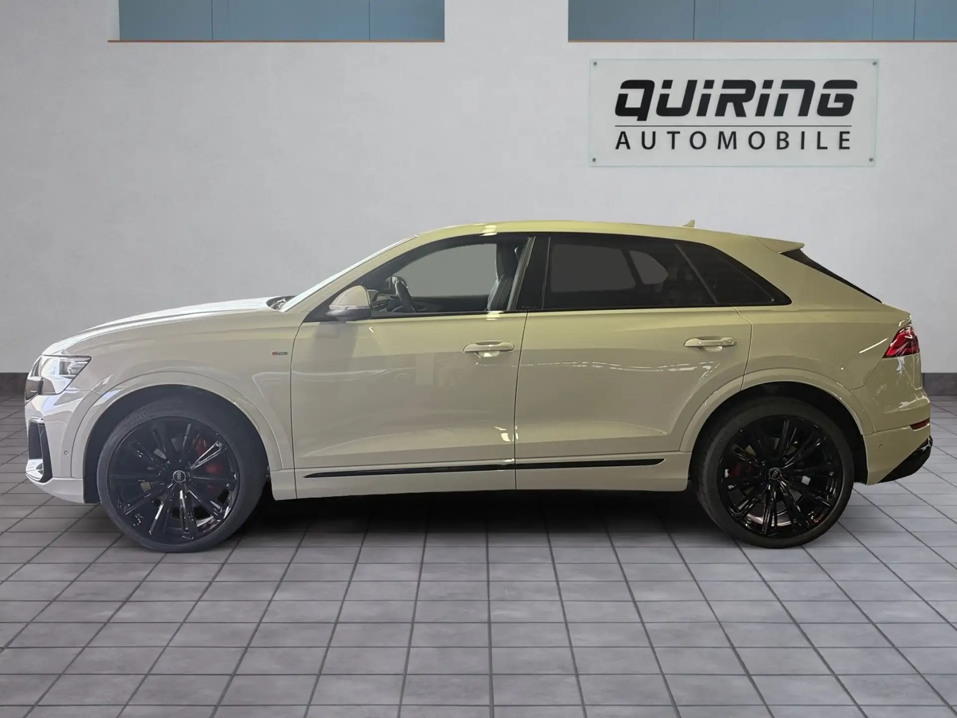 아우디 Audi Q8 50 TDI 2026 화이트 사진 3