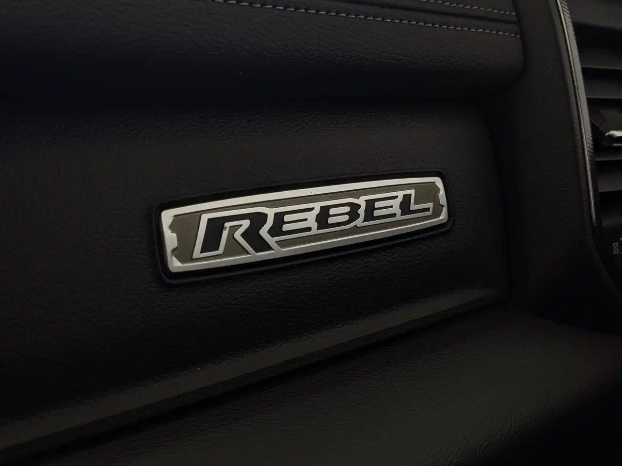 RAM 2500 снимка RAM 2500