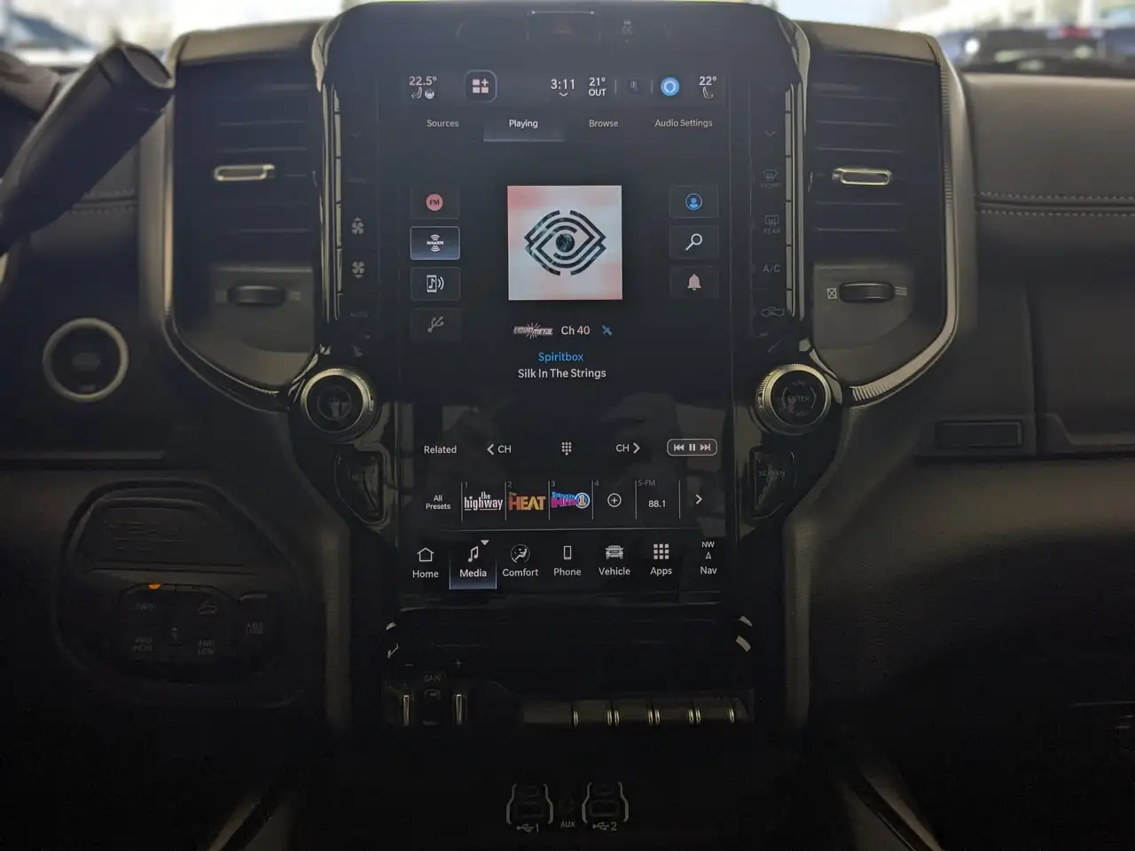 RAM 2500 снимка RAM 2500