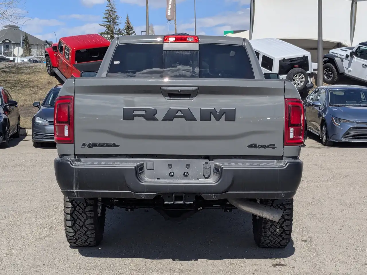RAM 2500 снимка RAM 2500