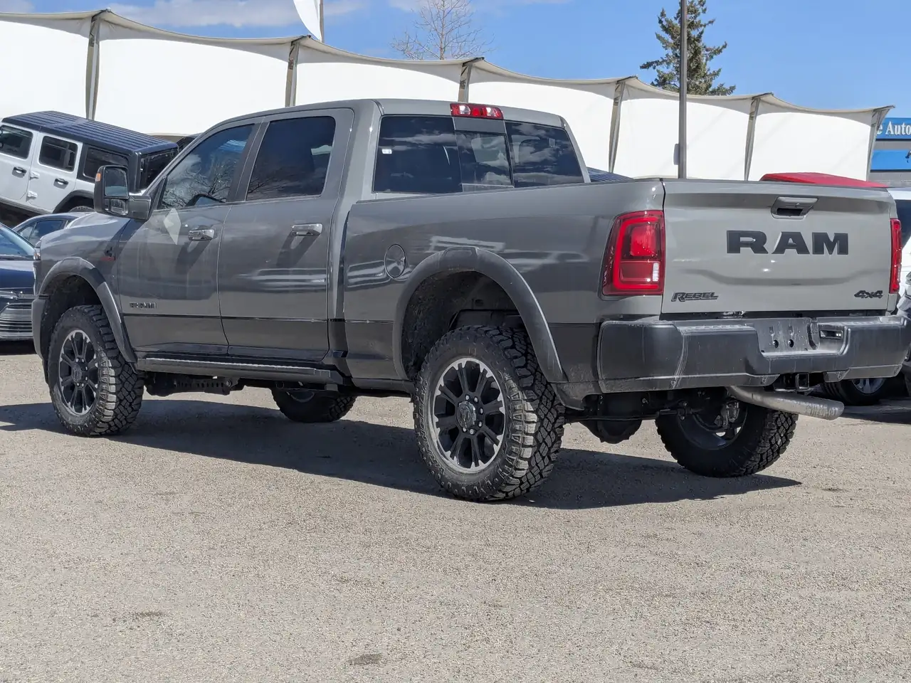 RAM 2500 снимка RAM 2500