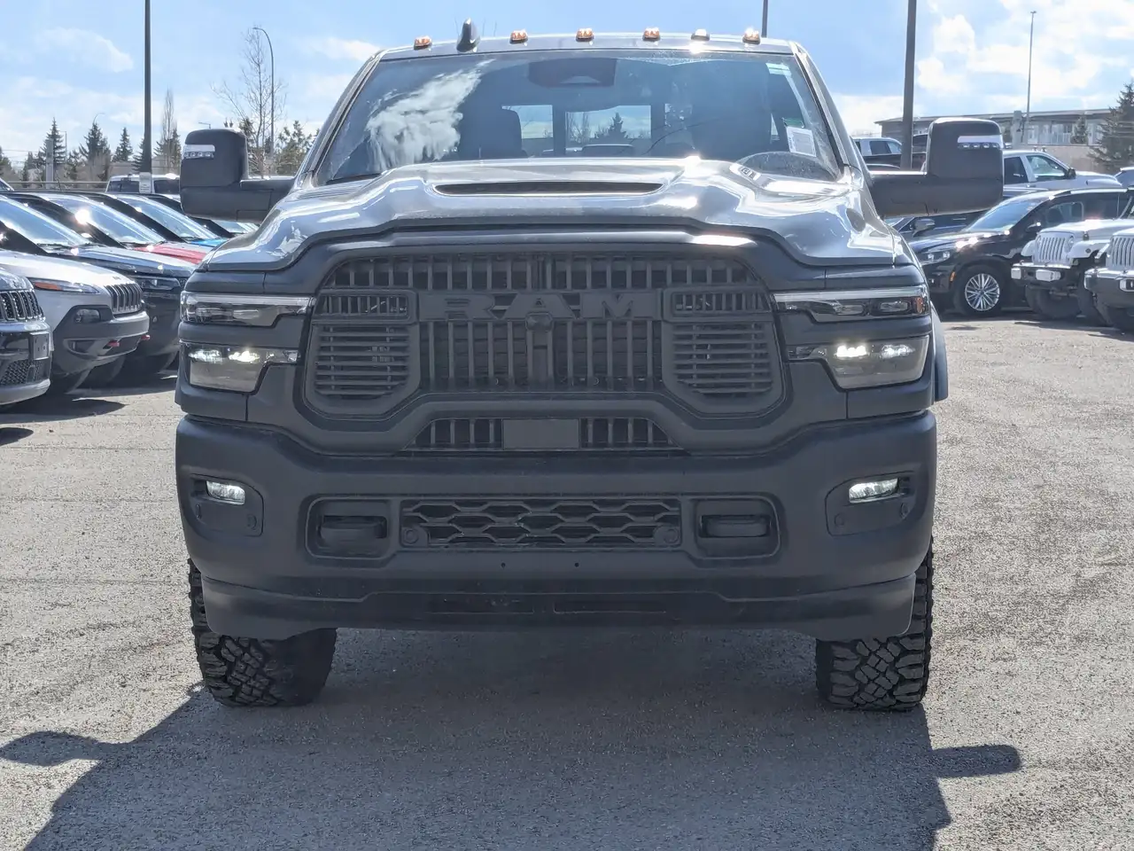 RAM 2500 снимка RAM 2500