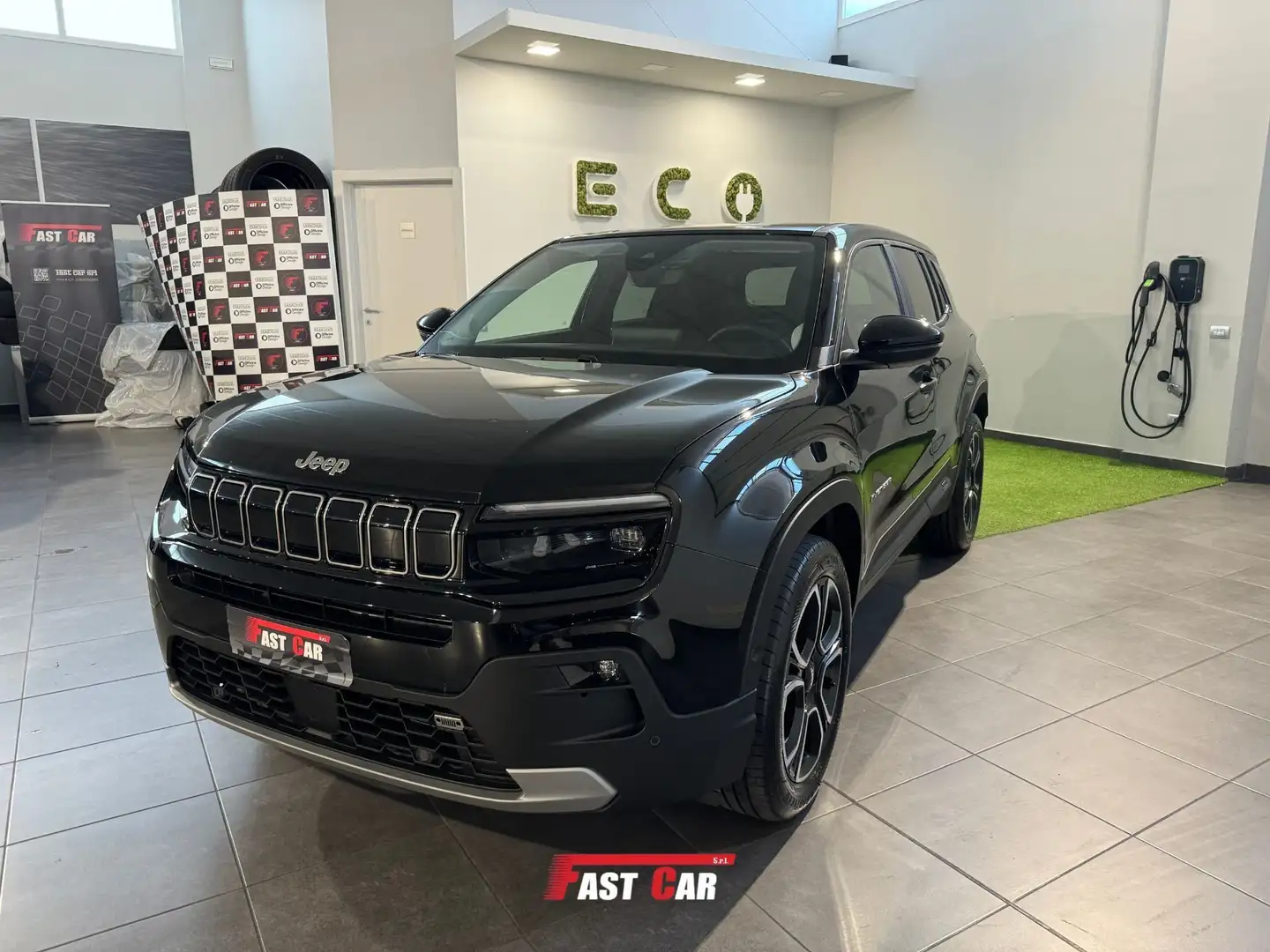 Jeep Avenger 1.2 Turbo Summit Noir - 1