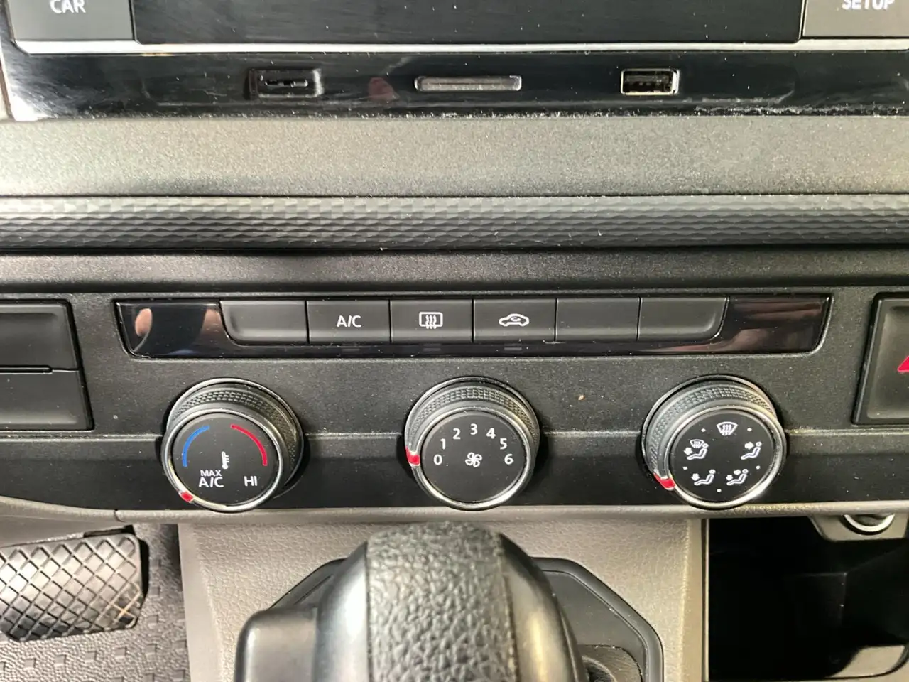 Volkswagen T6.1 Caravelle Comfortline-lang+DSG+9Sitze+AHK 18