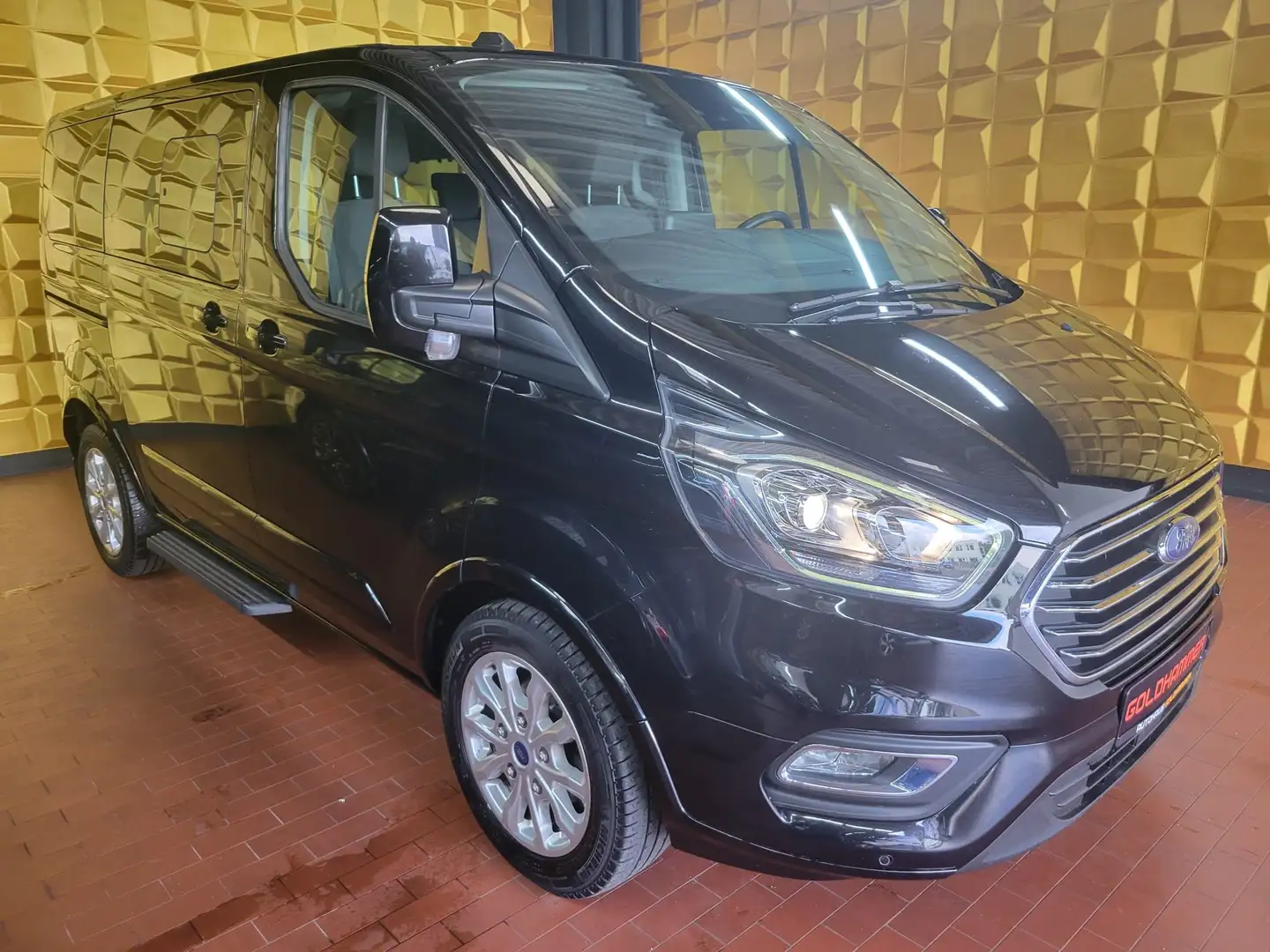 Ford Tourneo Custom L1 KAMERA/NAV/SPUR/8-S Schwarz - 2