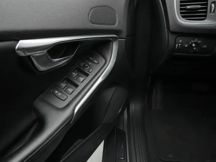 Volvo V40 Cross Country CC T4 AWD Summum AWD – Foto 38