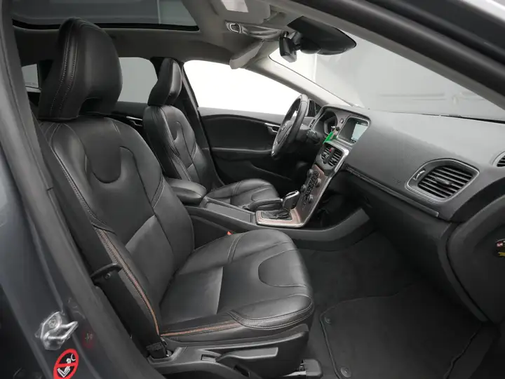 Volvo V40 Cross Country CC T4 AWD Summum AWD – Foto 17