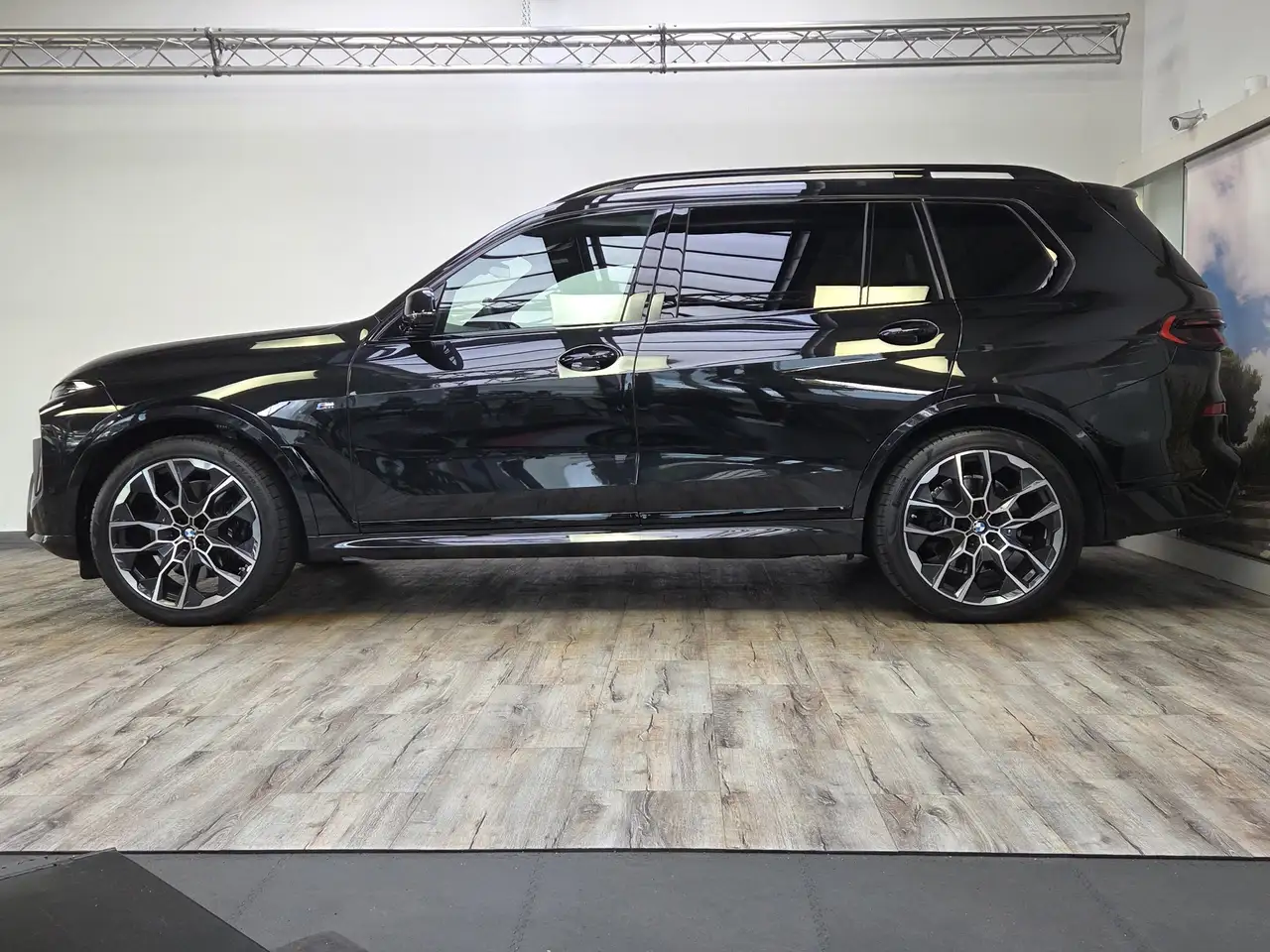 BMW X7 xDr40d M Sport Pro B&W Standheizung Exclusiv 3