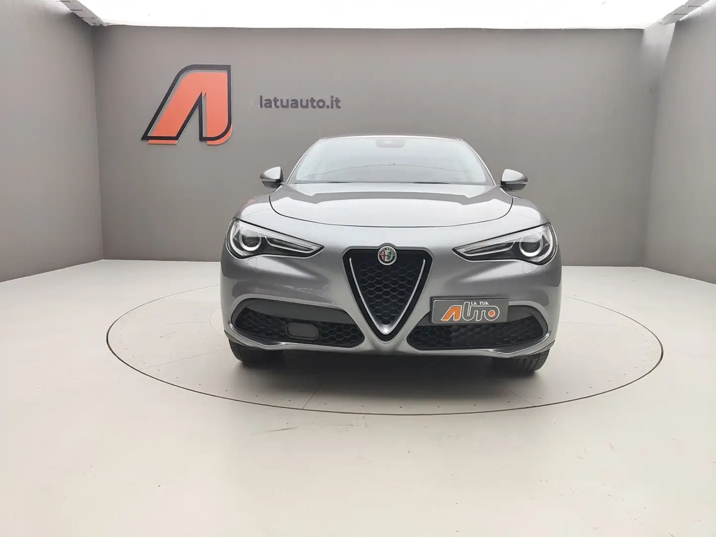 Alfa Romeo Stelvio STELVIO 2.2 TD 190CV SPORT TECH Q4 Gris - 2