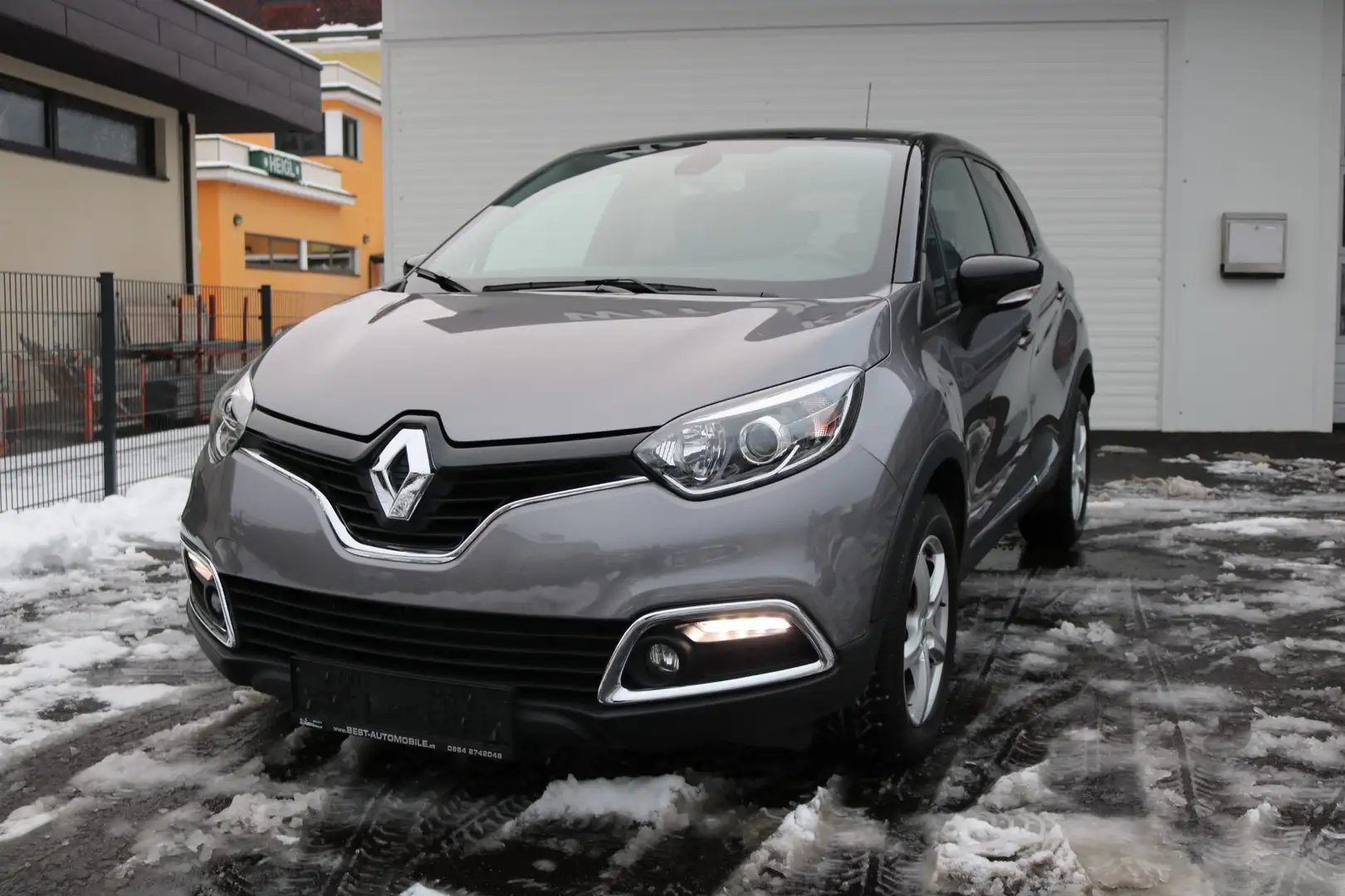 Renault Captur Dynamique ENERGY TCe 120 EDC//Navi//RFK Grau - 1