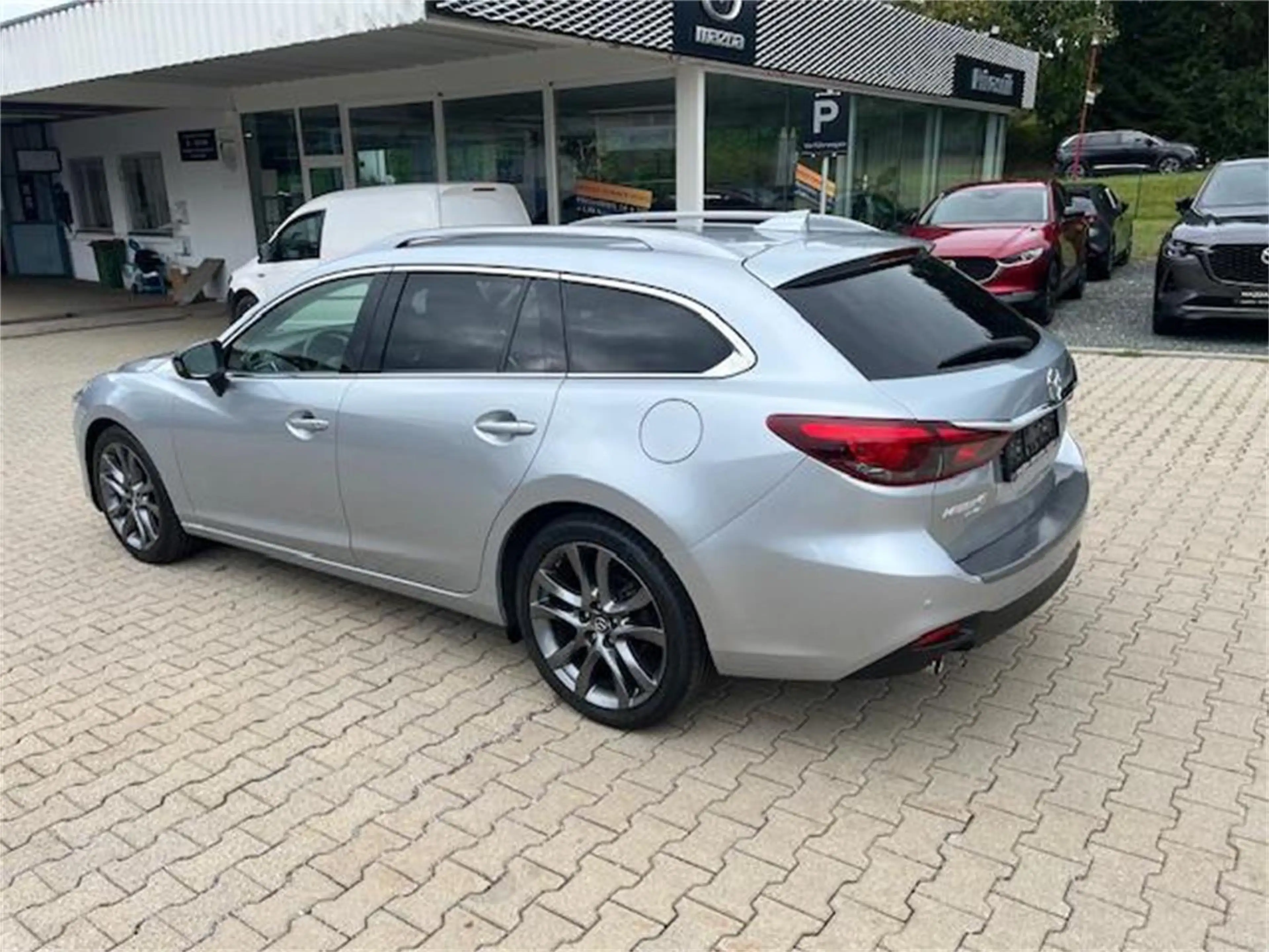 Mazda 6 Mazda  Sport Combi CD175 Revolution Top AWD Aut. — photo 4