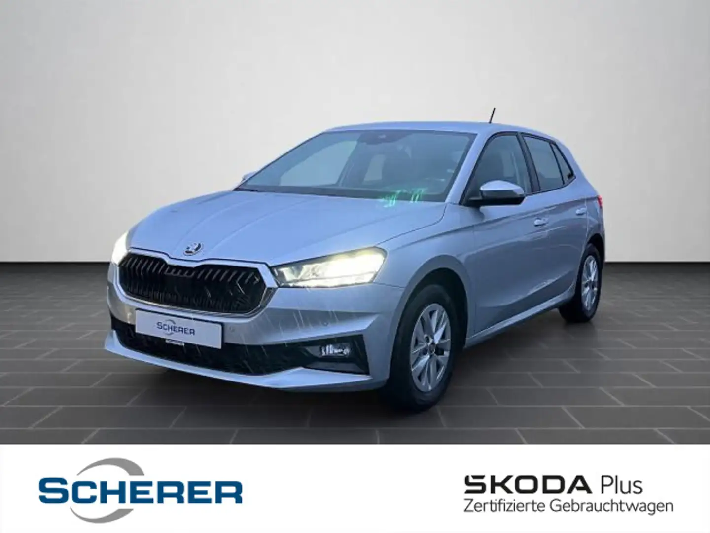 Skoda Fabia Selection 1.0 TSI DSG CARPLAY KAM SHZ pACC Silber - 1