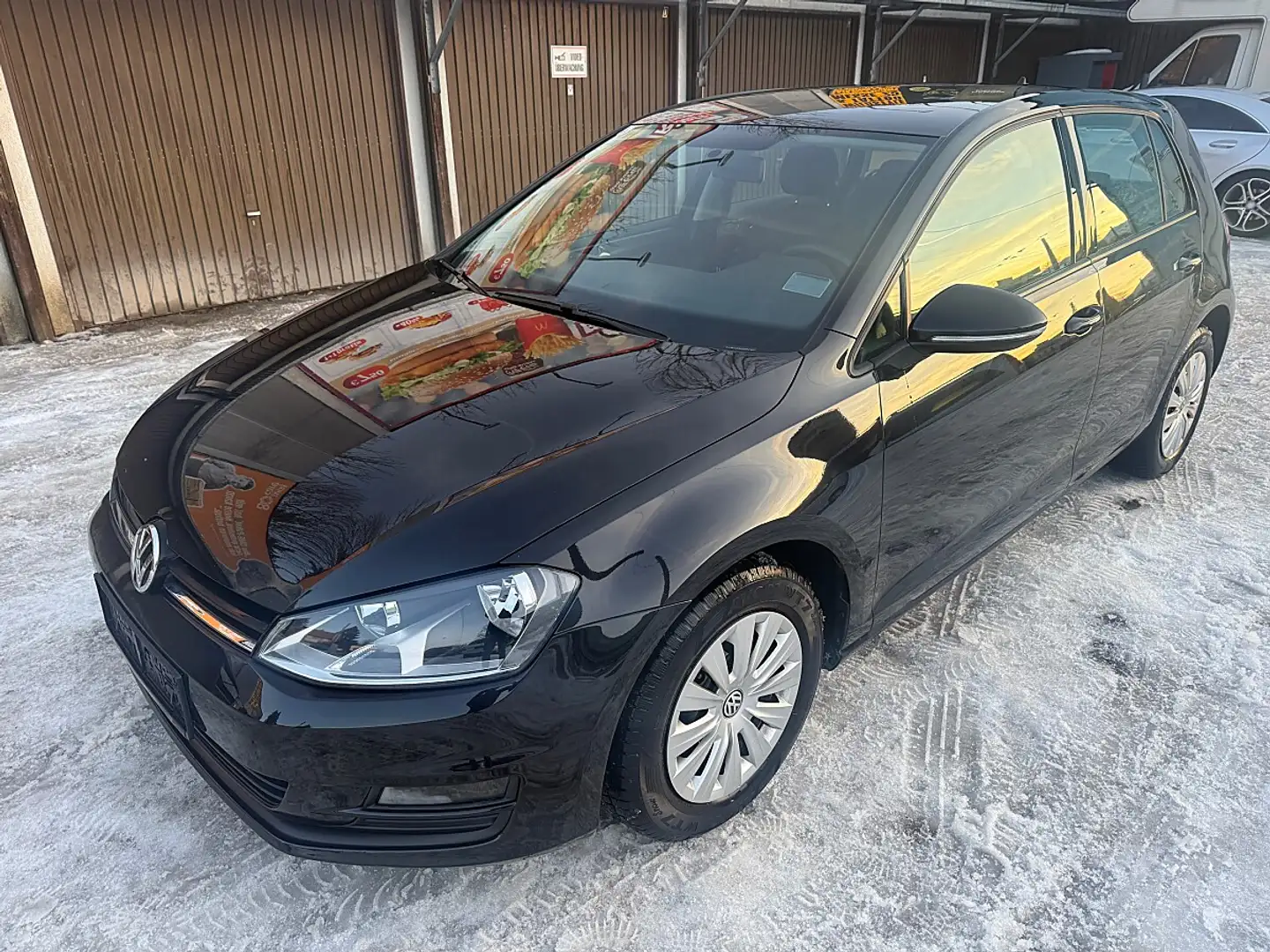 Volkswagen Golf Trendline 1,6 BMT TDI DPF Schwarz - 1