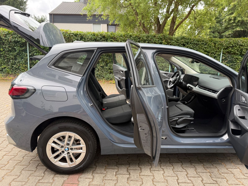 BMW 218 — photo 13