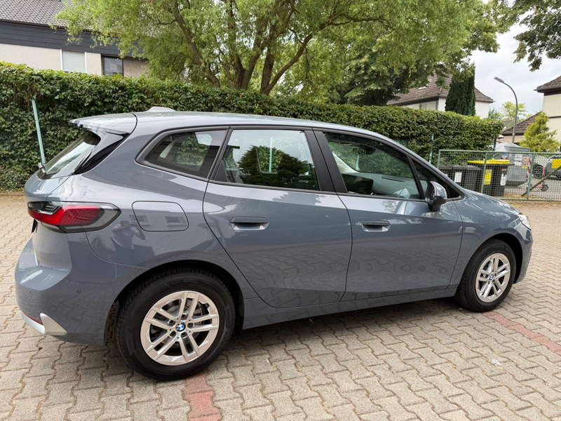 BMW 218 — photo 7