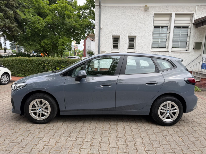 BMW 218 — photo 11