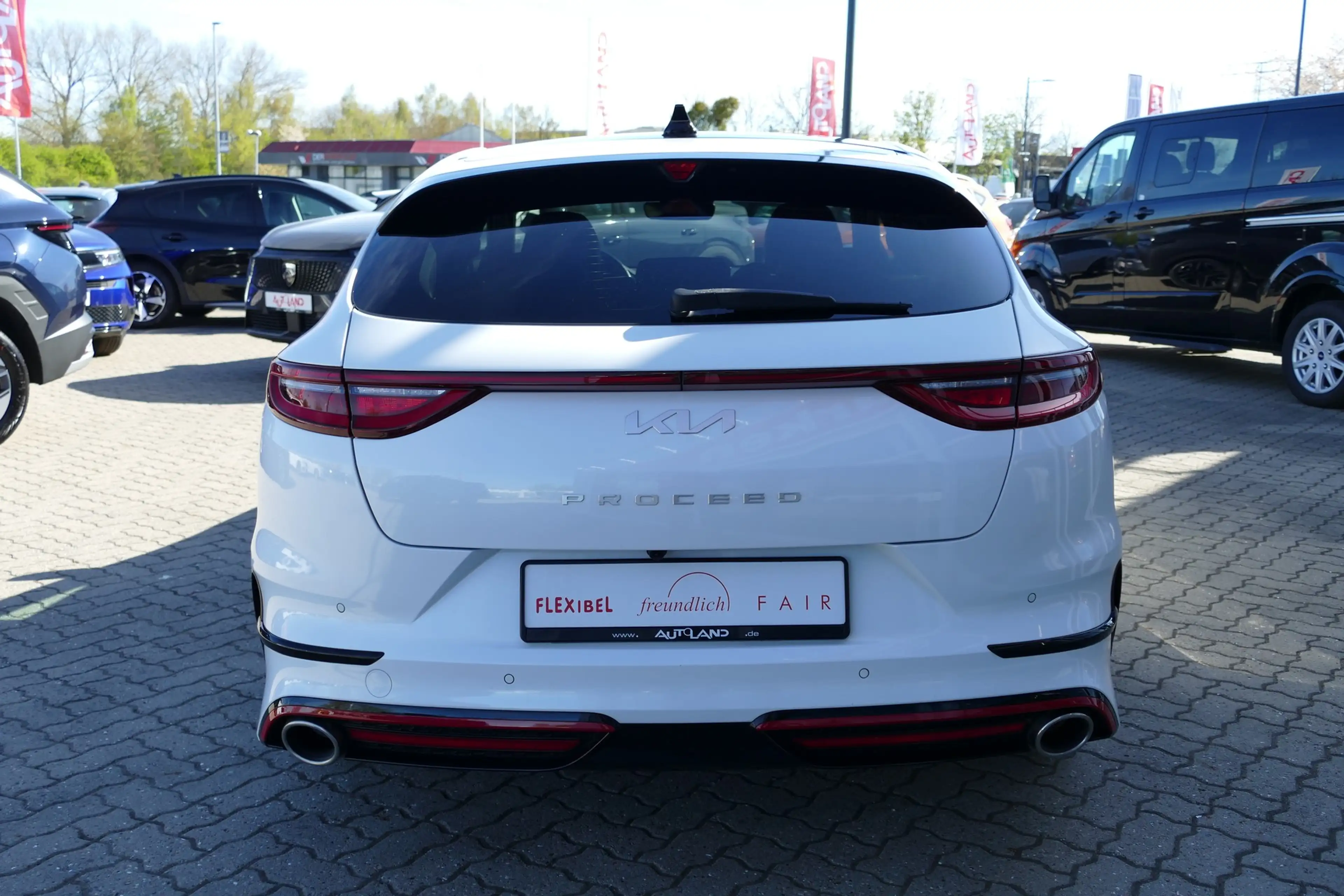 Kia ProCeed / pro_cee'd ProCeed 1.6 T-GDI GT Navi Panorama Totwinkel PDC — photo 4