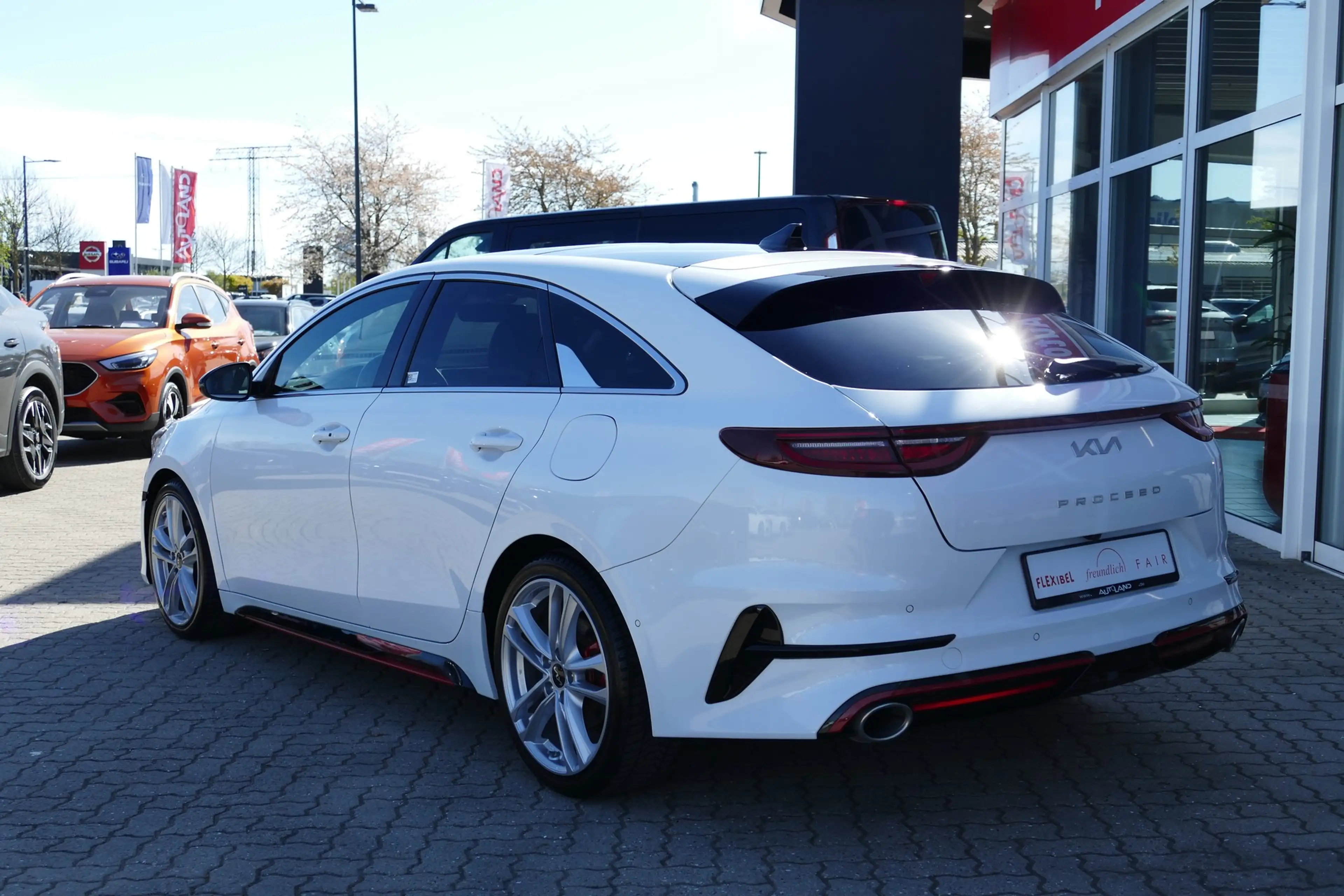 Kia ProCeed / pro_cee'd ProCeed 1.6 T-GDI GT Navi Panorama Totwinkel PDC — photo 3