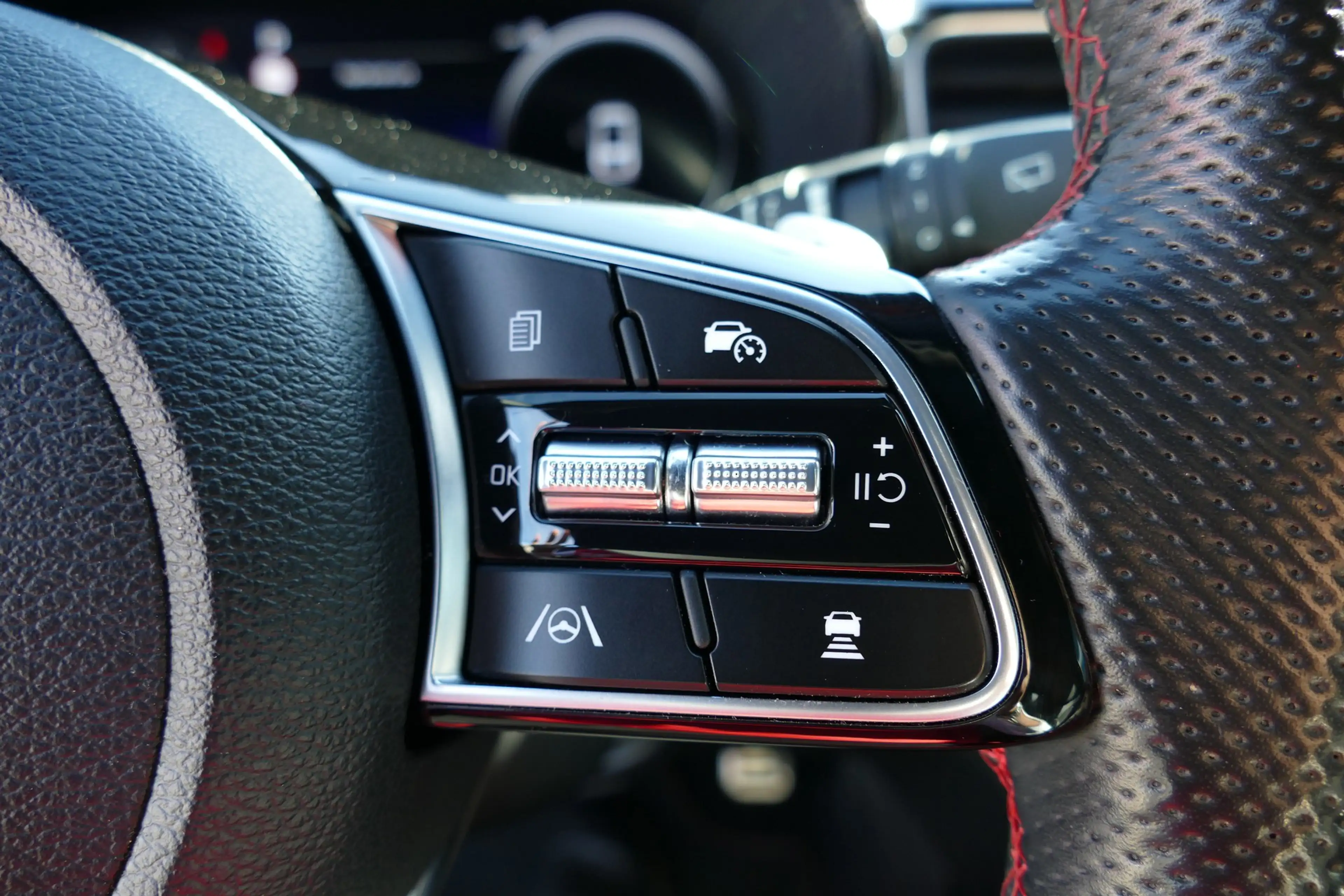 Kia ProCeed / pro_cee'd ProCeed 1.6 T-GDI GT Navi Panorama Totwinkel PDC — photo 10