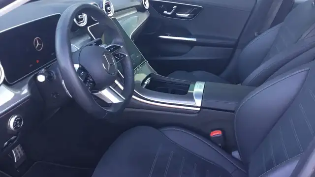 Mercedes-Benz C-Class view 6