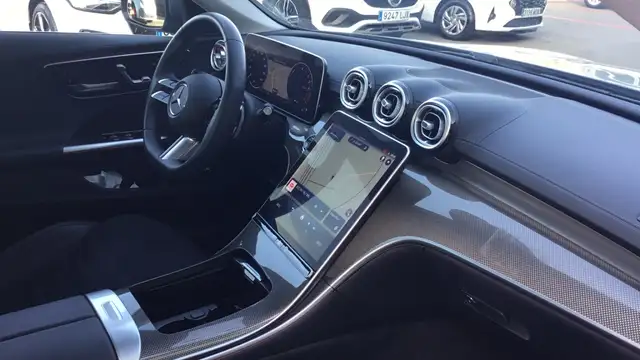 Mercedes-Benz C-Class view 10