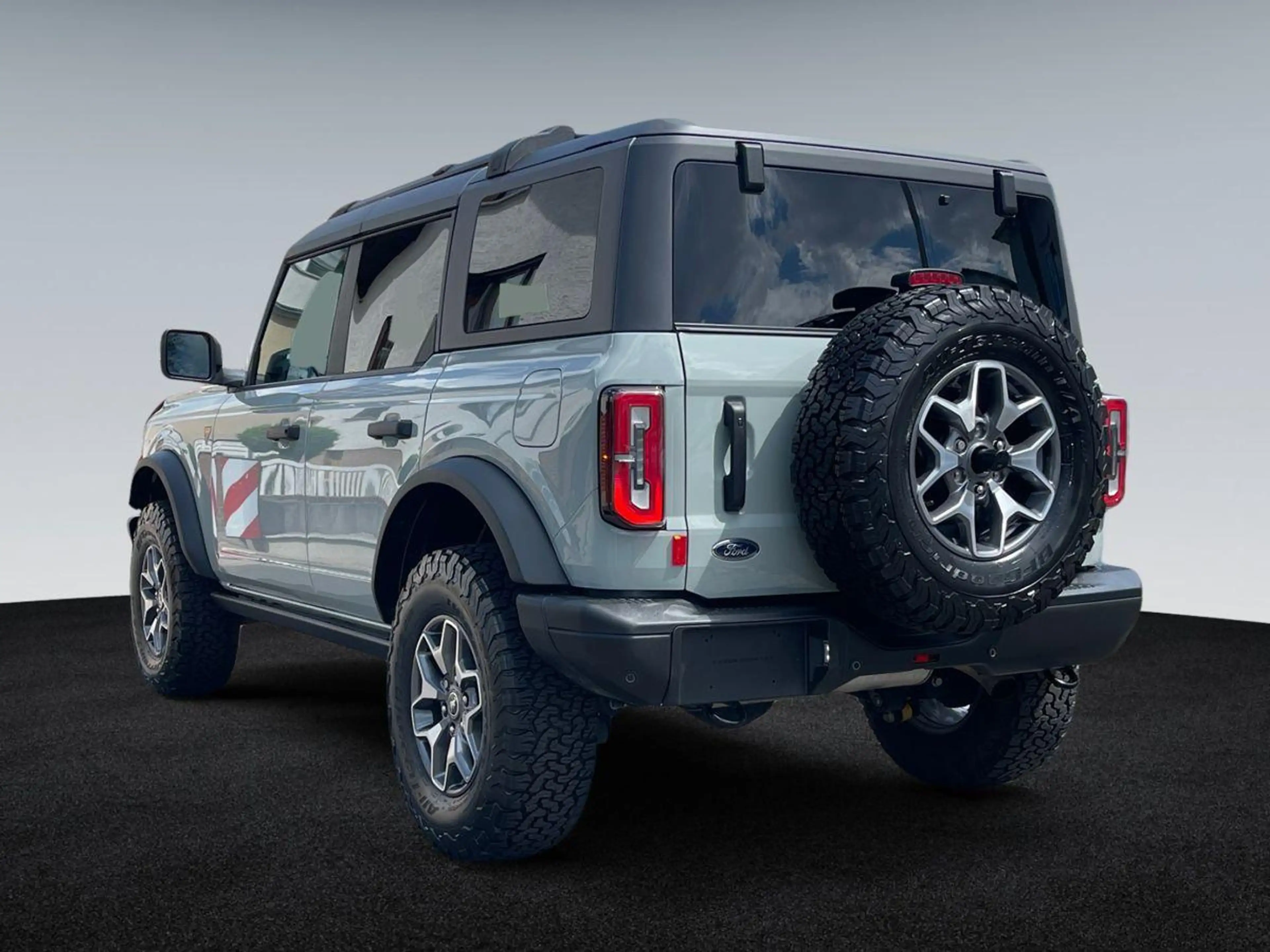 Ford Bronco 2.7 EcoBoost V6 Badlands e-4WD - Hardtop — photo 5