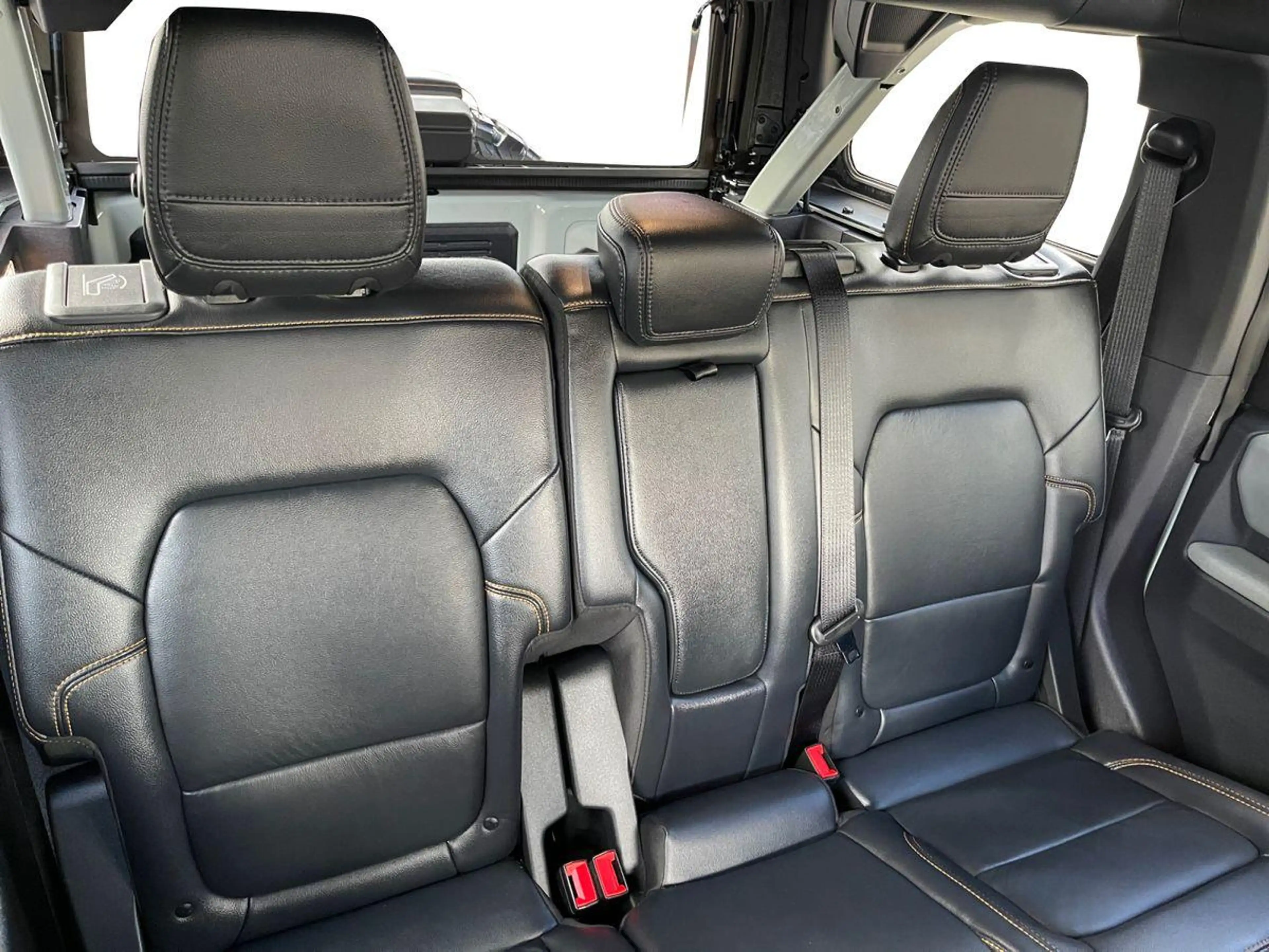 Ford Bronco 2.7 EcoBoost V6 Badlands e-4WD - Hardtop — photo 12
