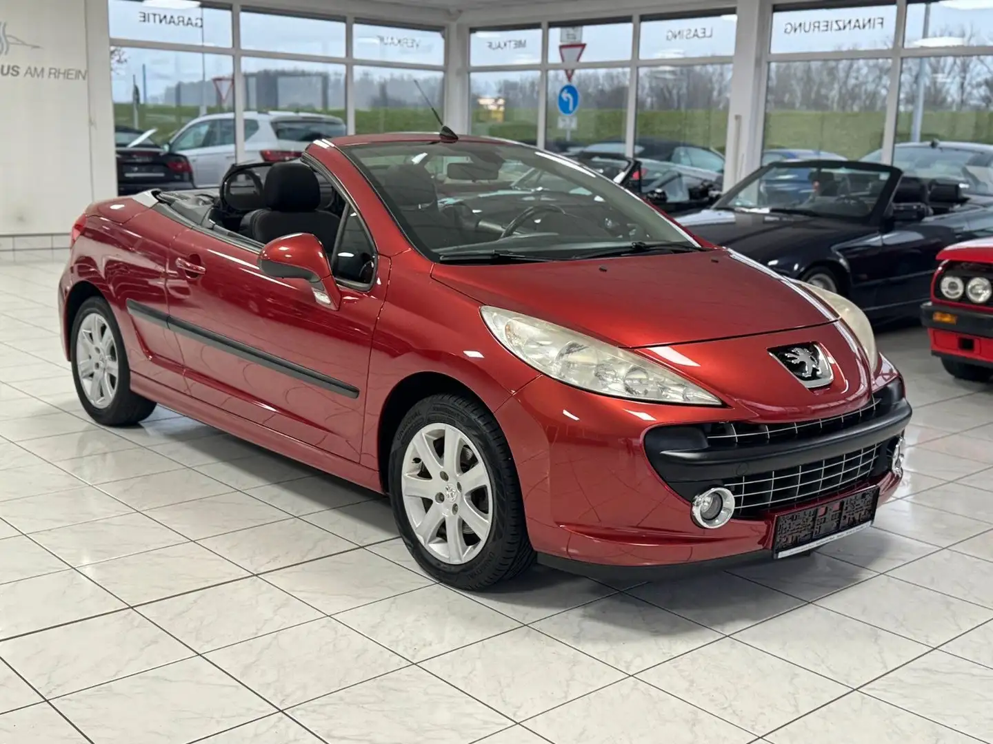 Peugeot 207 CC Cabrio-Sport+Sitzheizung+PDC+Klima+99TKM! Rot - 1