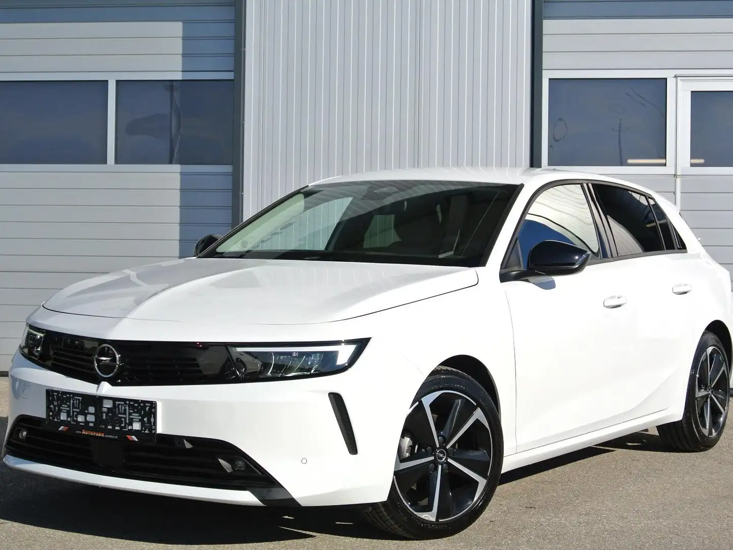 Opel Astra 1.2 Turbo Edition ** LED * NAVI * KAMERA *SHZ Weiß - 1