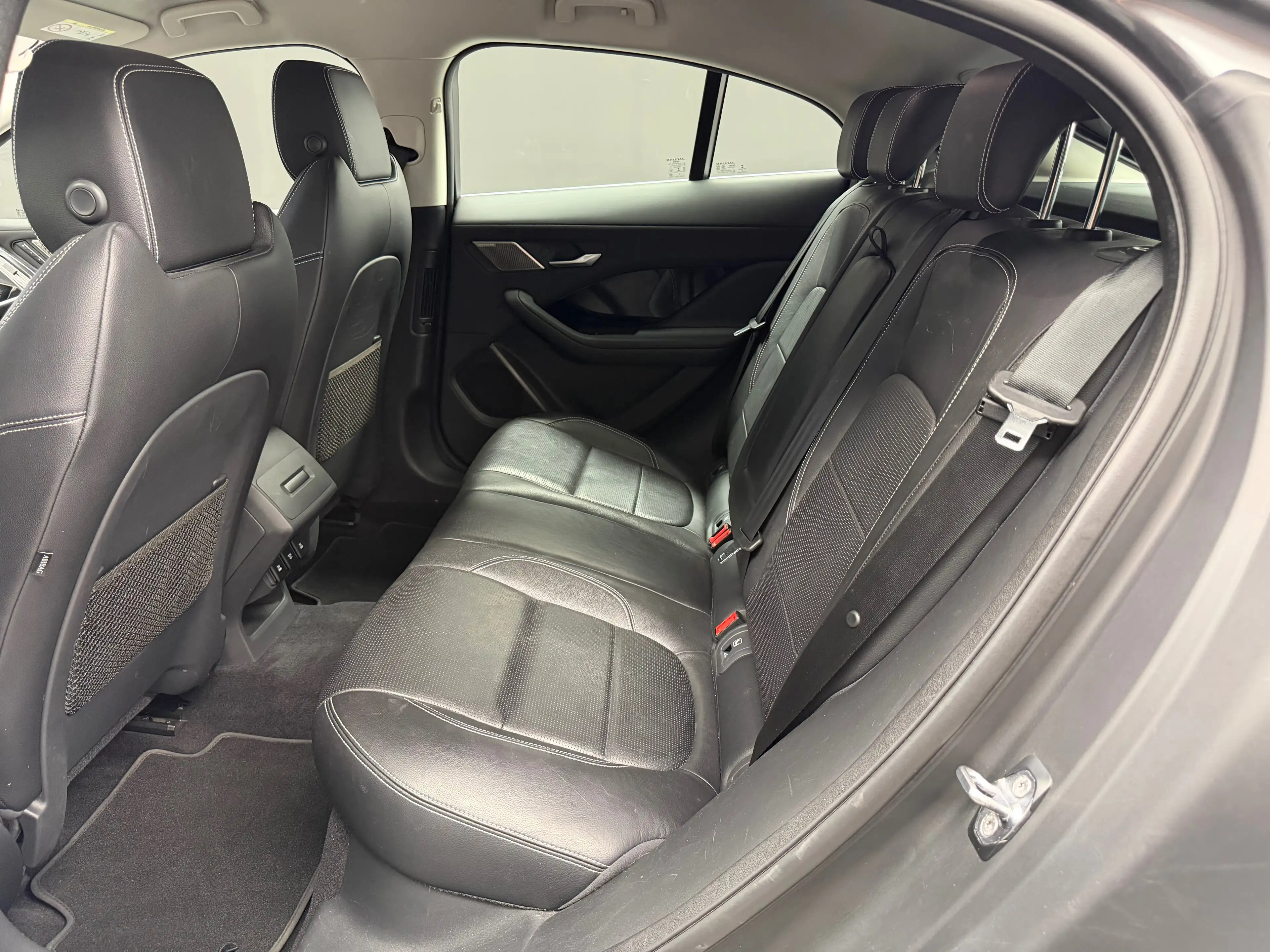 Jaguar I-Pace 90 kWh EV400 * 1ER PROP + CAMERA + GPS + LED * — photo 10