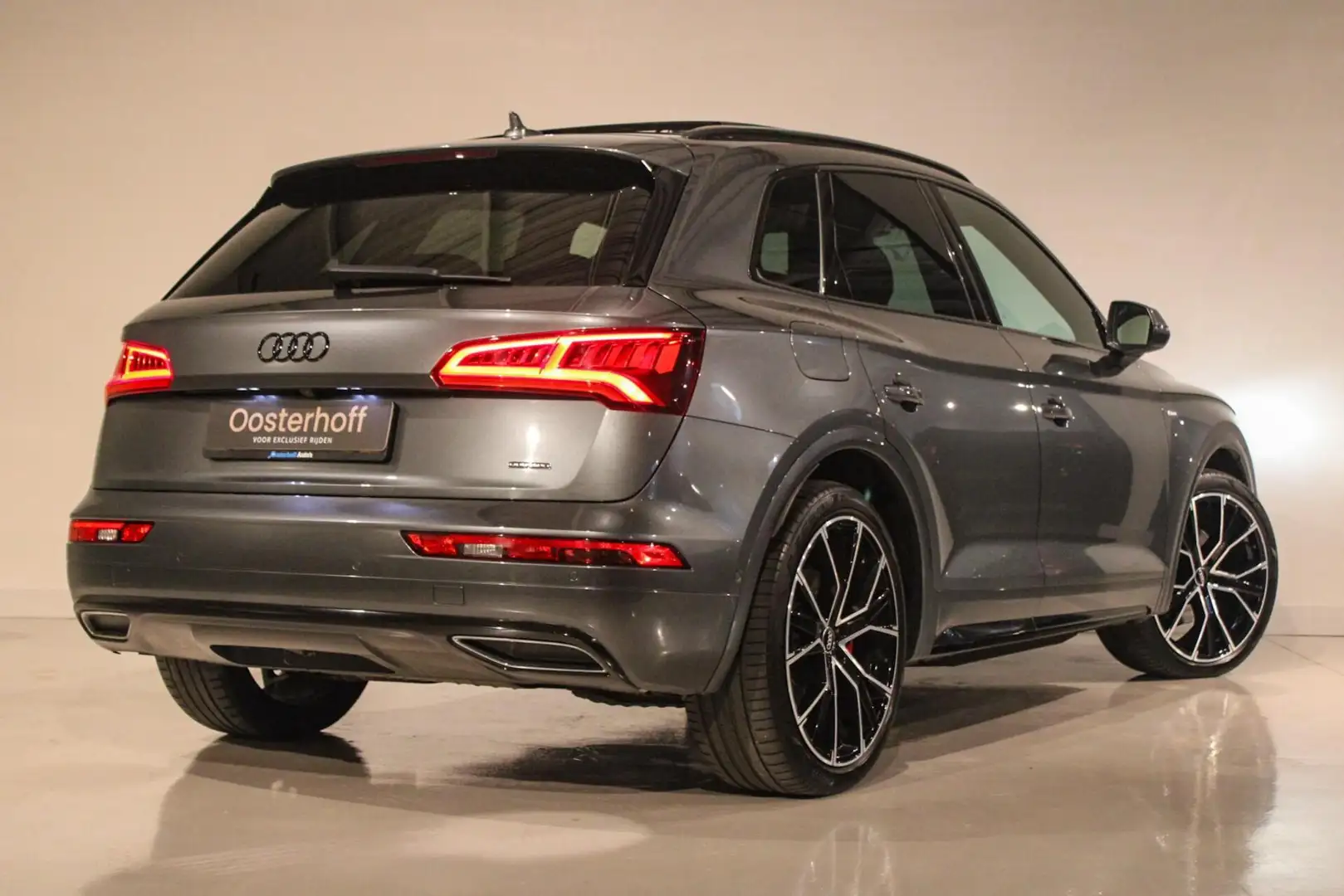 Audi Q5 2.0 TFSI quattro Launch Edition PANO | B&O | RS ST Grigio - 2