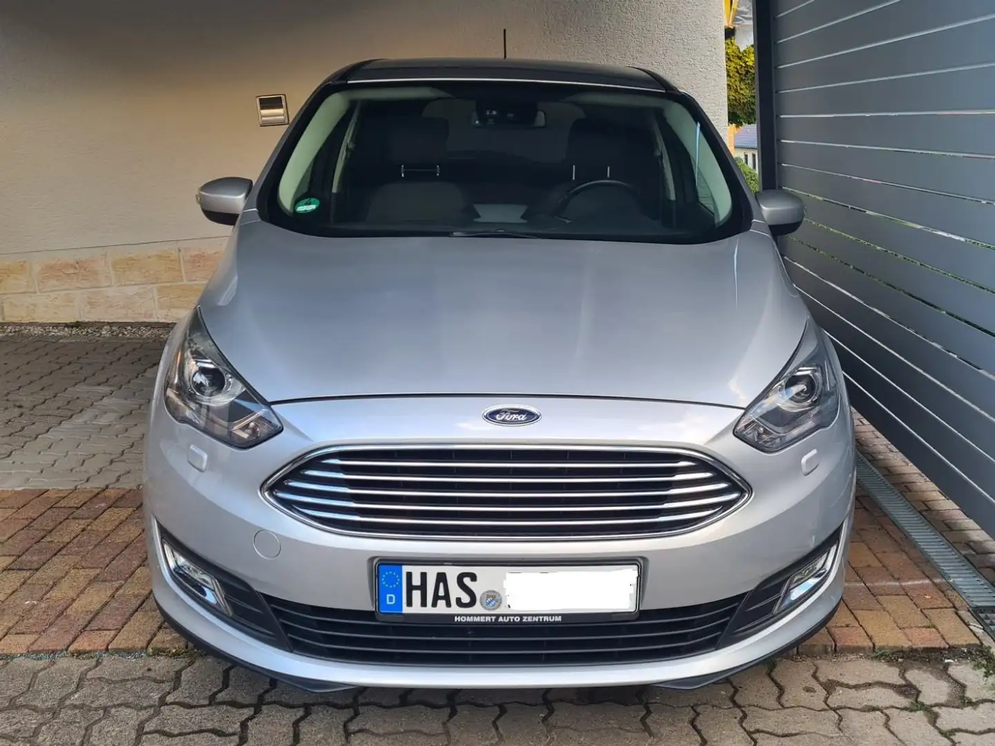 Ford Grand C-Max Grand C-Max 1.5 EcoBoost Titanium 7-Sitzer Srebrny - 2
