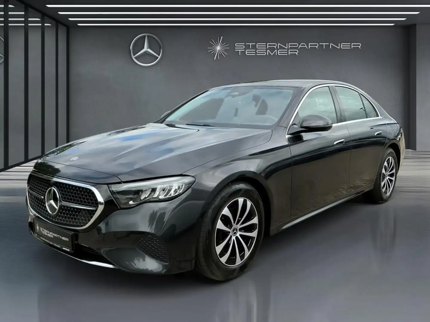 Mercedes-Benz E 200 Avantgarde MBUX Kamera NAVI Ambiente Plus Grijs - 2