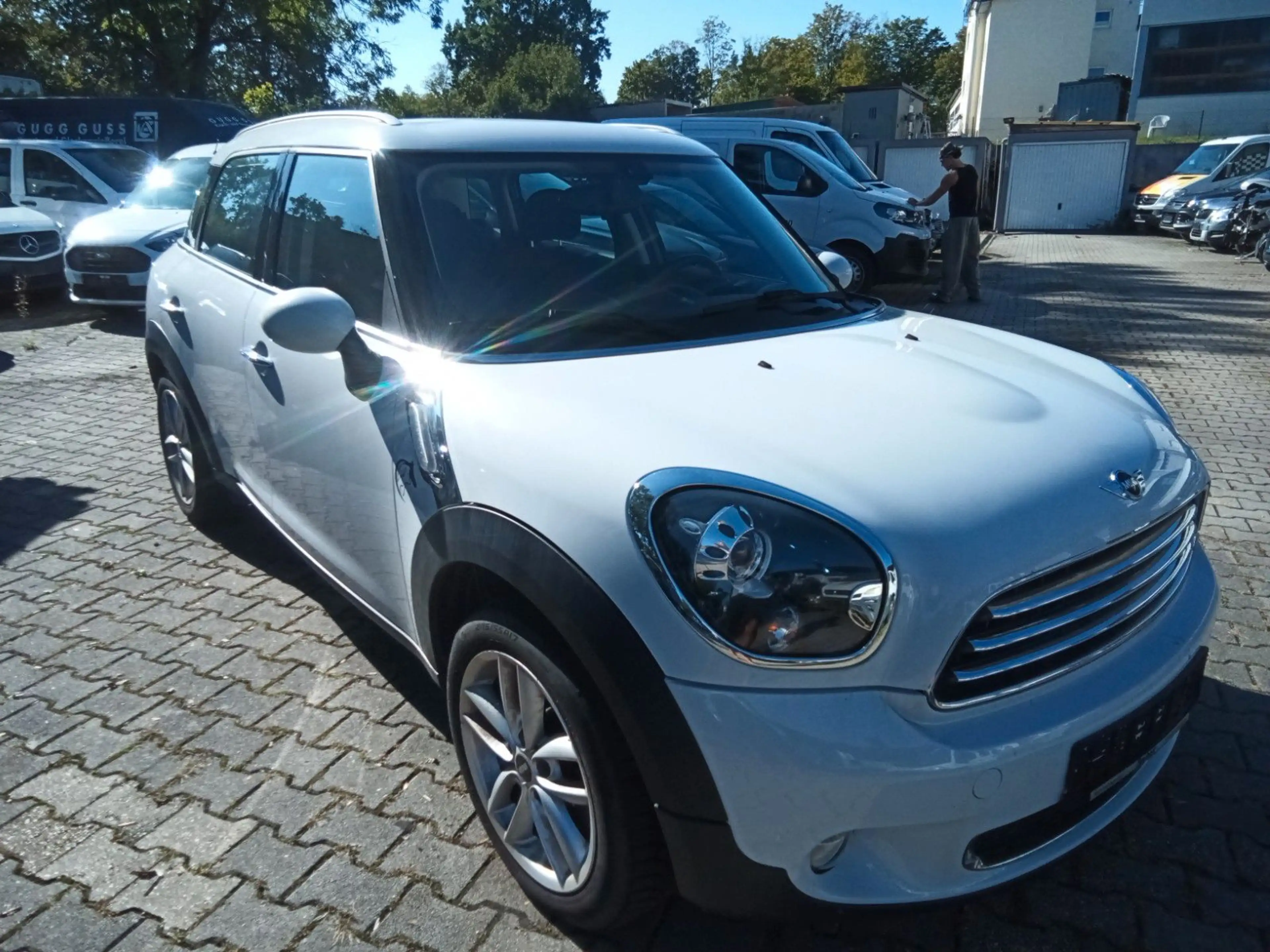MINI One Countryman One D — photo 8