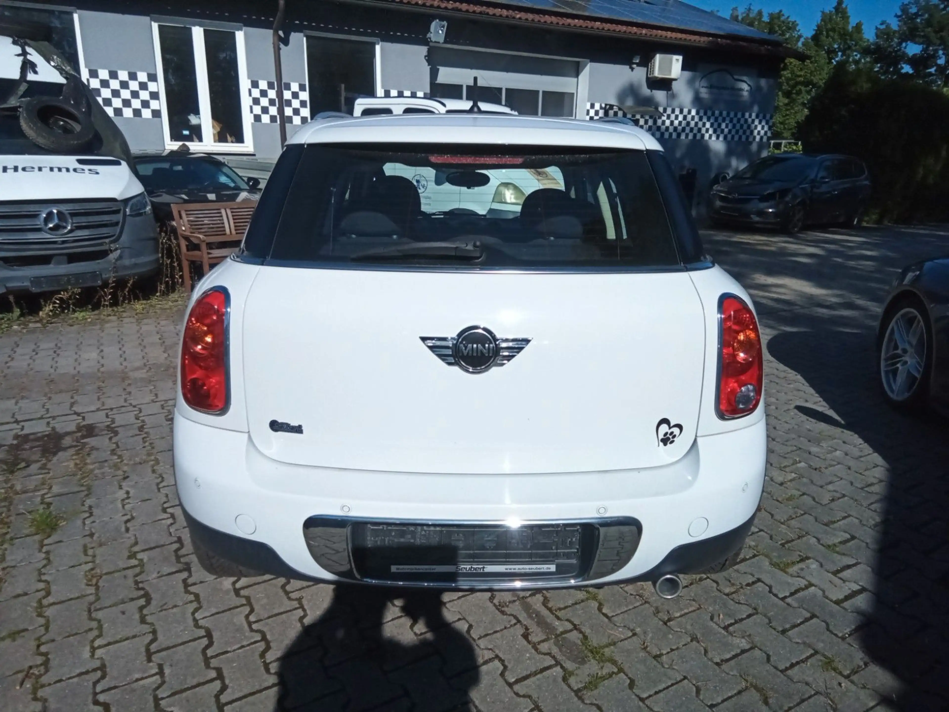 MINI One Countryman One D — photo 5