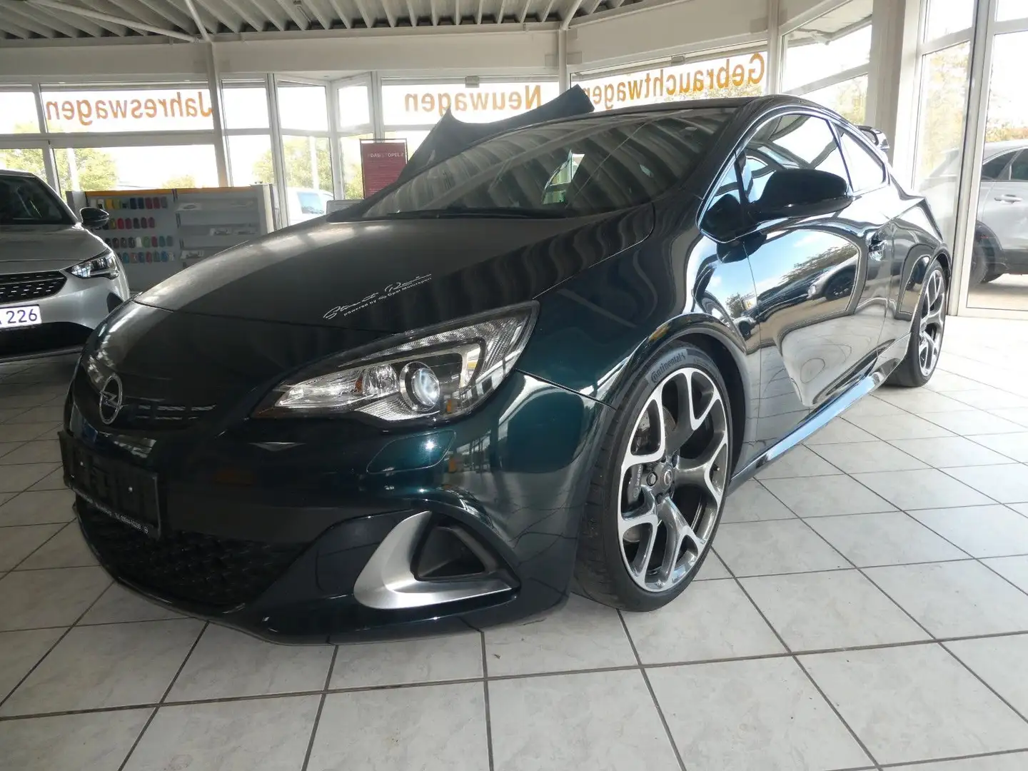 Opel Astra J GTC OPC mit Recaro Verde - 1